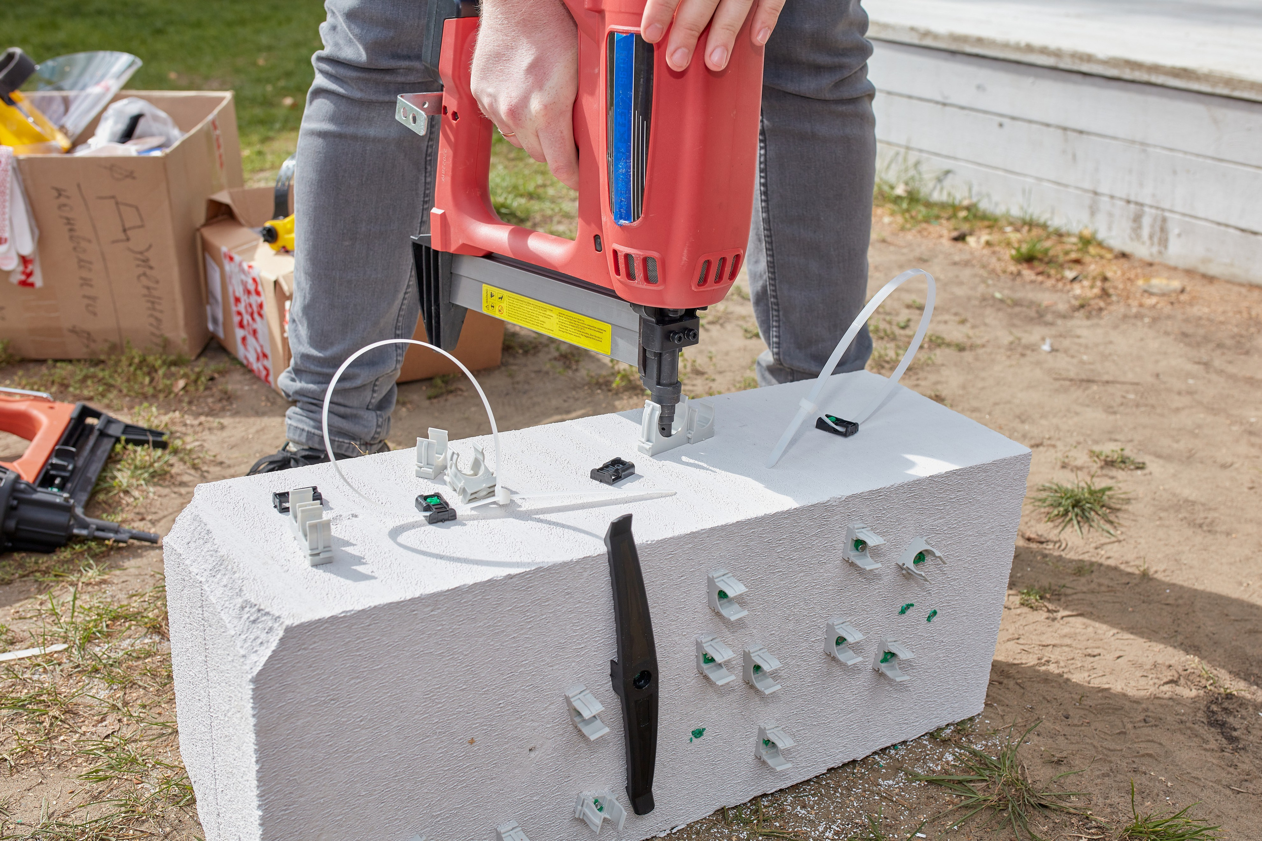 Форм электромонтажников Rexant и Kranz. Коммерческий фотограф в Москве Павел Володин — фотосъемка для бизнеса