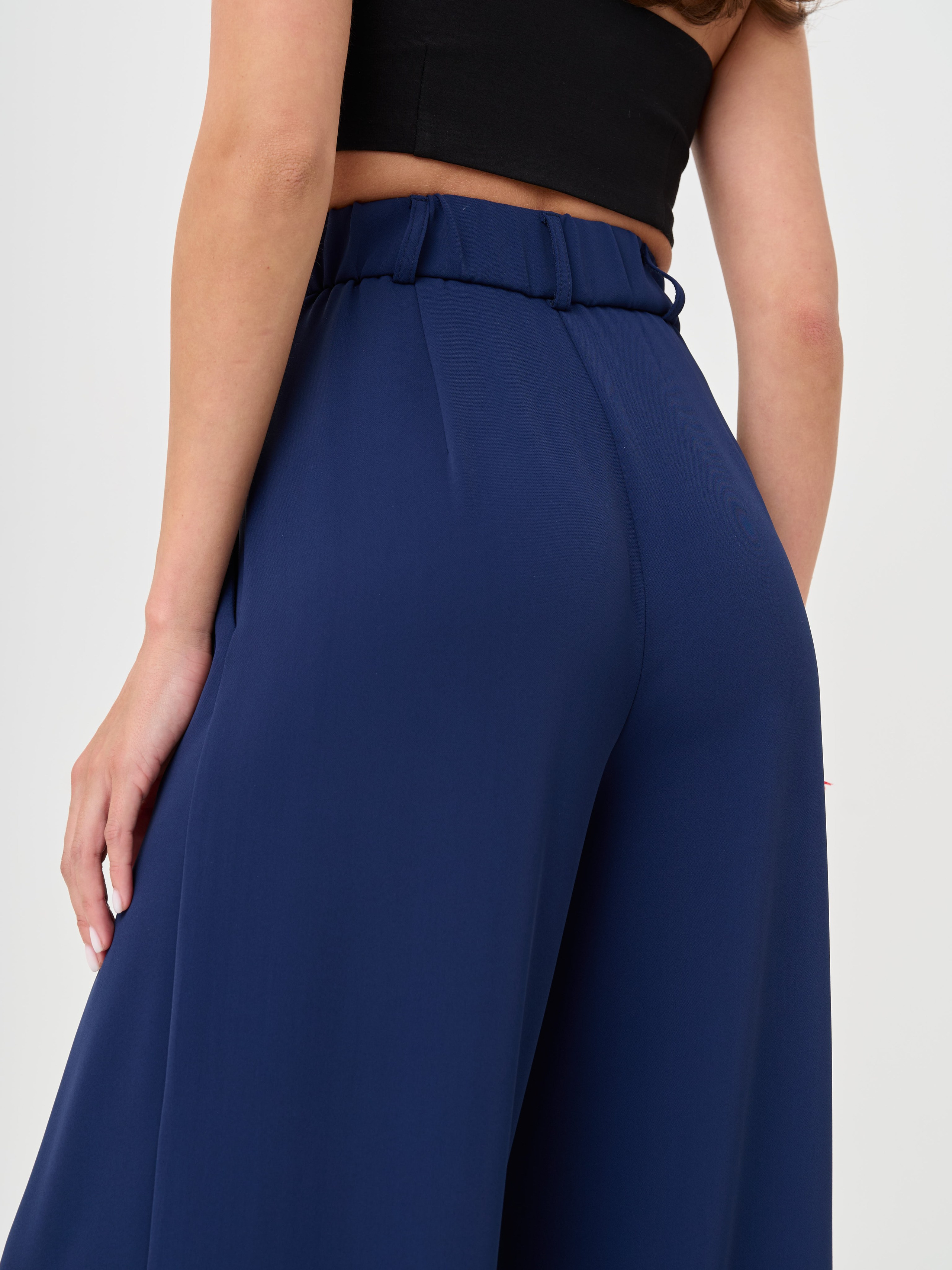 Каталог для продакшна BURO. Fashion фотограф в Москве Ксения Чупрунова