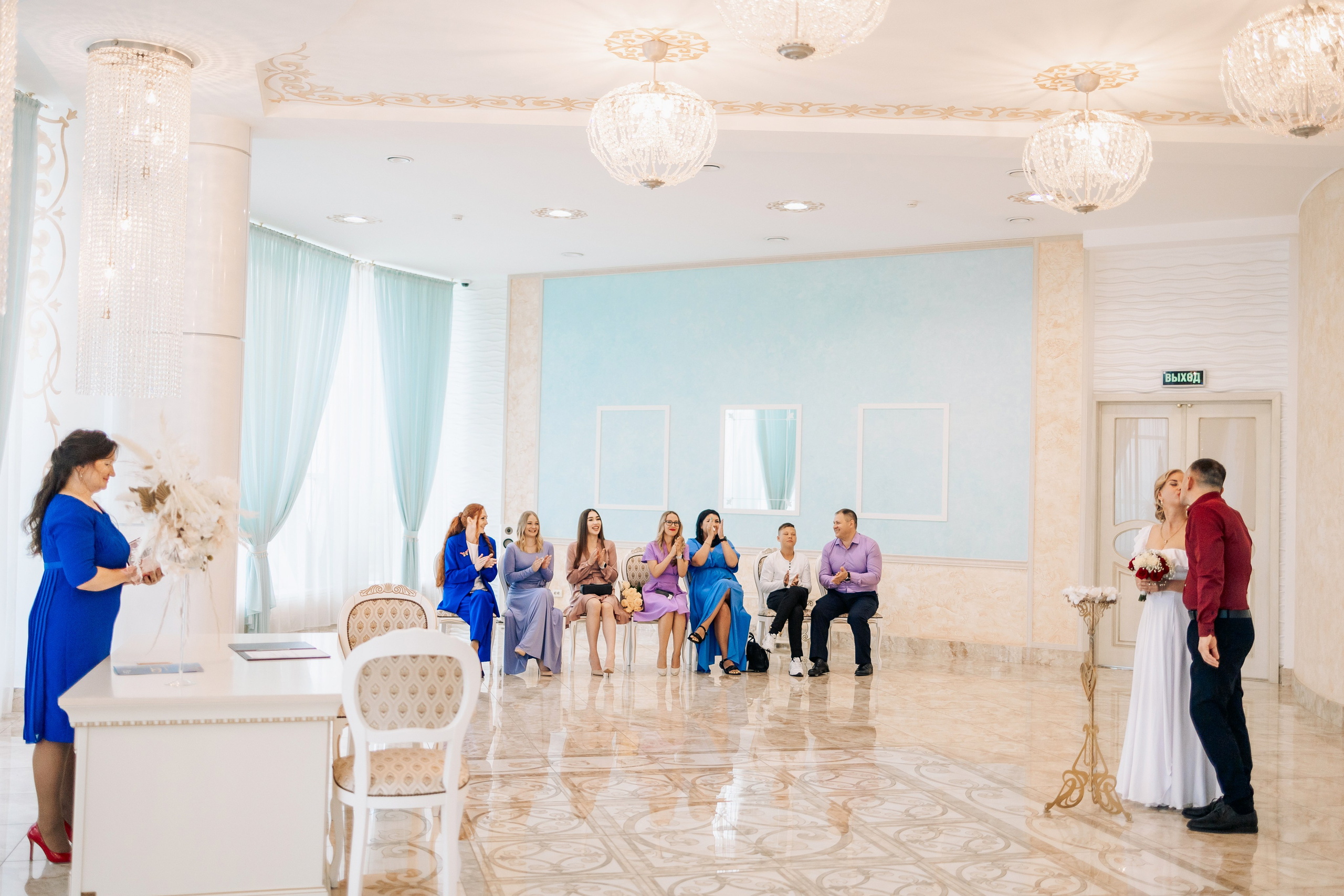 Свадьба — регистрация и прогулка. ФОТОГРАФ КАМЧАТКА ИРИНА БЕЛОКРЫЛОВА