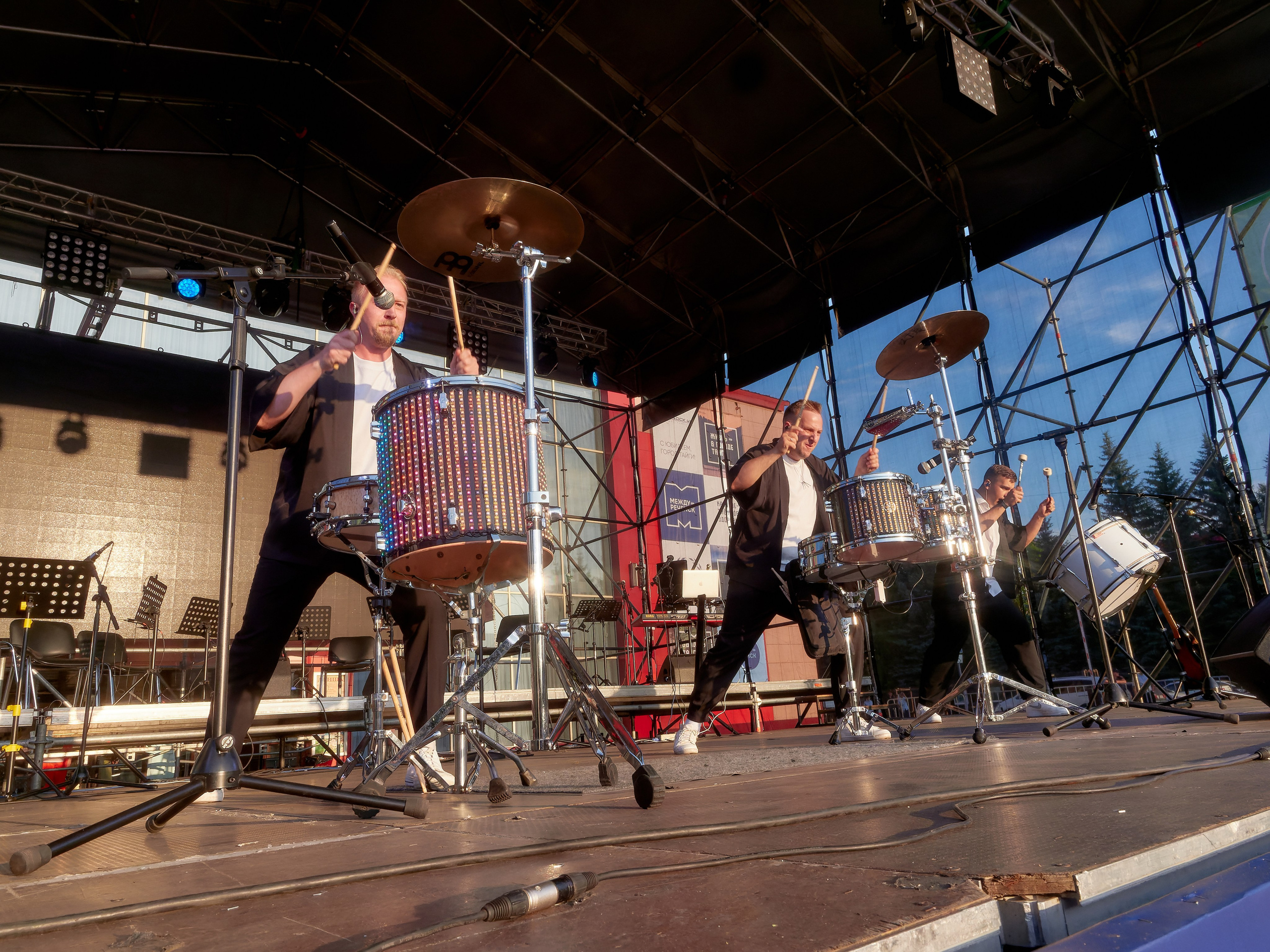 День города Айвазовский Оркестра и шоу барабанщиков. Семейный и детский фотограф в Междуреченск Олег Бамбульский