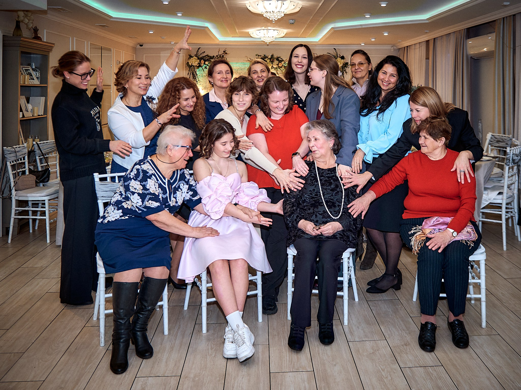 55 лет 💕. Свадебный фотограф, видеограф, рилсмейкер в Санкт-Петербурге и Москве