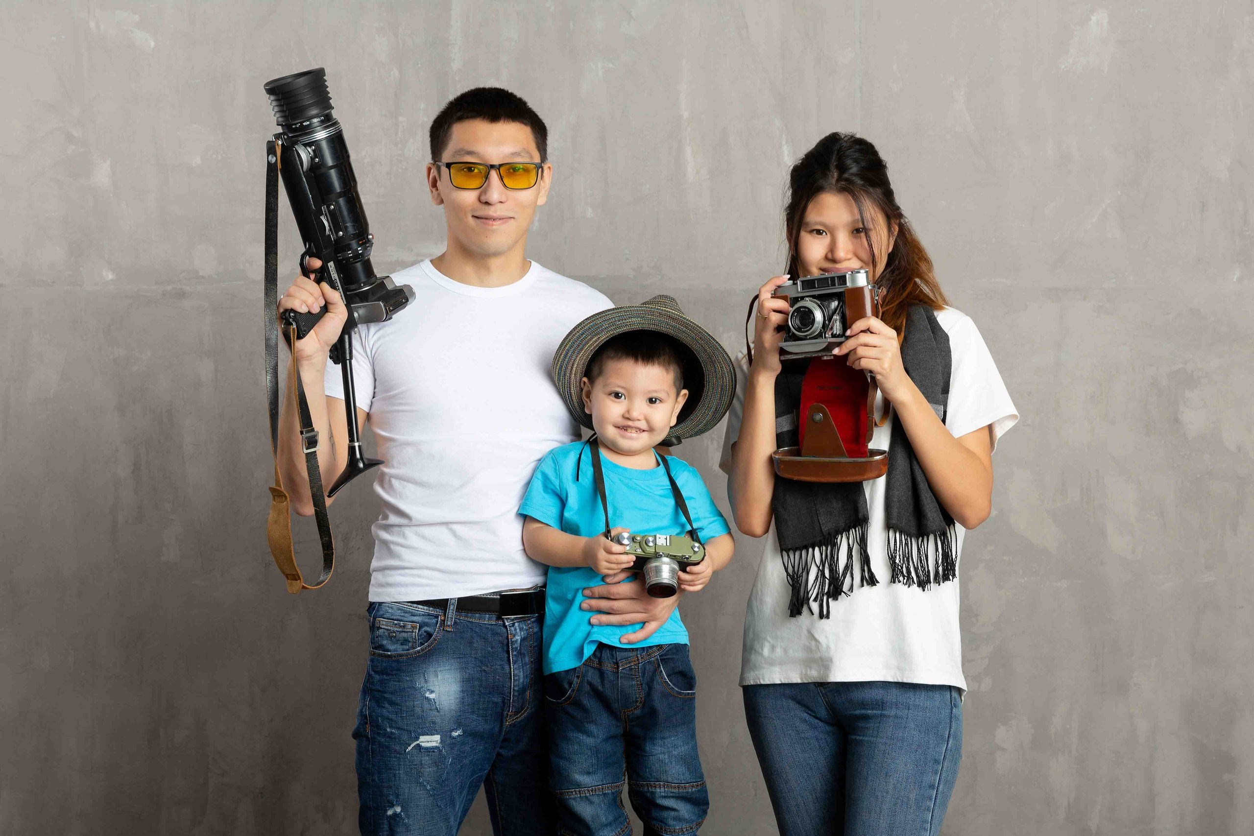 Фотосессия семейная. Фотостудия Алматы. Семейная и детская фотостудия Family studio.Фотограф Алматы