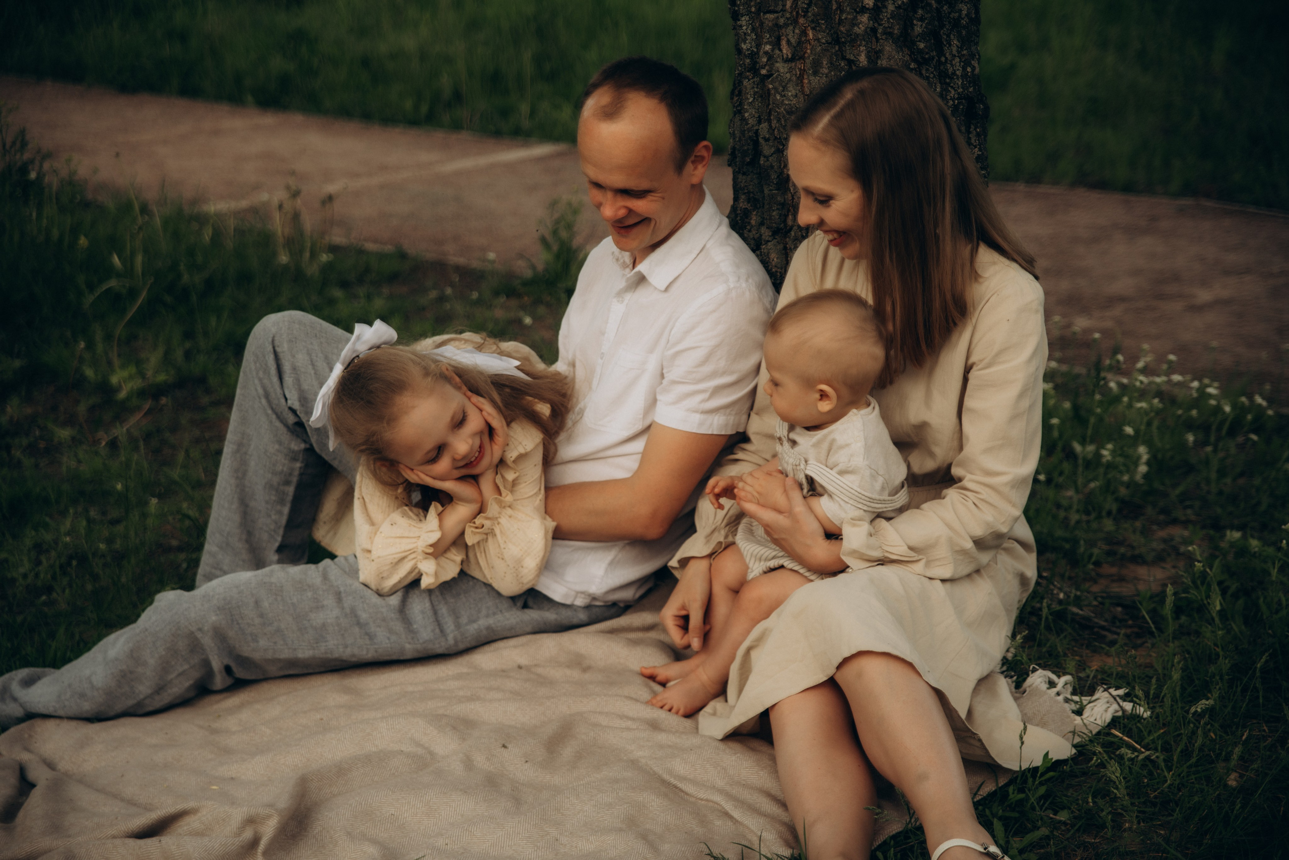 Теплым майским вечером. Гаврилова Настя семейный фотограф lifestyle в Москве