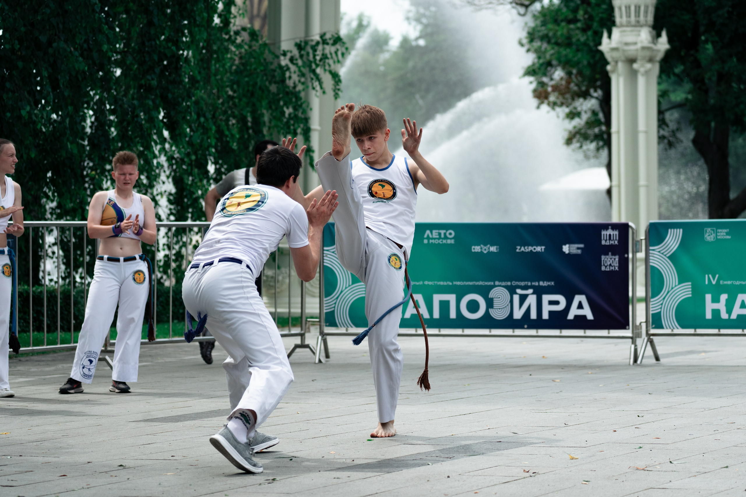 Открытый класс AXE Capoeira на фестивале неолимписких видов спорта на ВДНХ 2025 г:. Фотограф в Москве Ткаченко Владимир