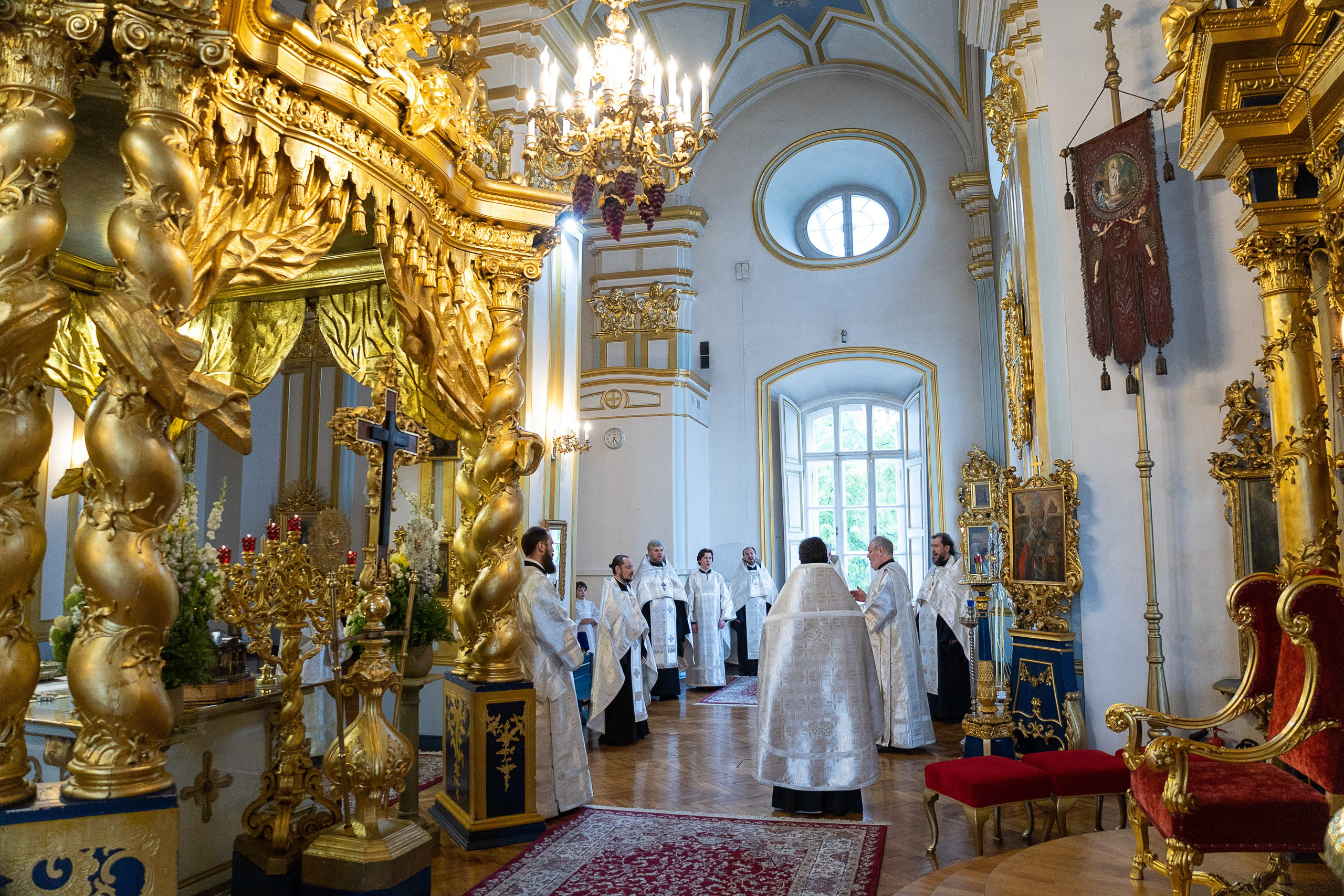 ВСЕНОЩНОЕ БДЕНИЕ В КАНУН ПРАЗДНИКА ВОЗНЕСЕНИЯ ГОСПОДНЯ. НИКОЛО-БОГОЯВЛЕНСКИЙ МОРСКОЙ СОБОР