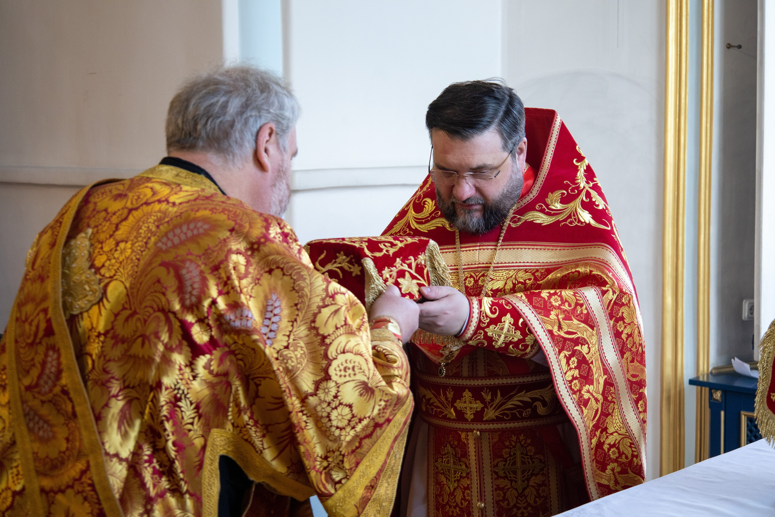 НЕДЕЛЯ 3-Я ПО ПАСХЕ, СВЯТЫХ ЖЕН-МИРОНОСИЦ. НИКОЛО-БОГОЯВЛЕНСКИЙ МОРСКОЙ СОБОР