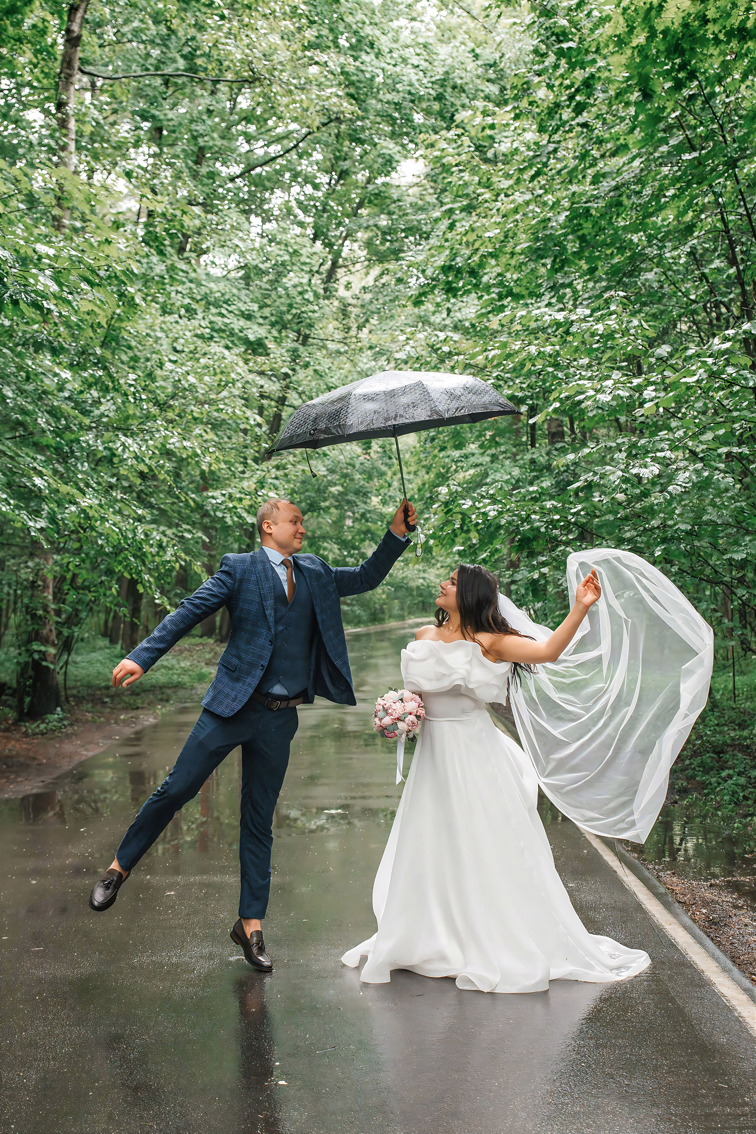 Свадебная фотосессия в оранжерее Ботанического сада им. Цицина. Свадебный и репортажный фотограф-видеограф Москва и Московская область