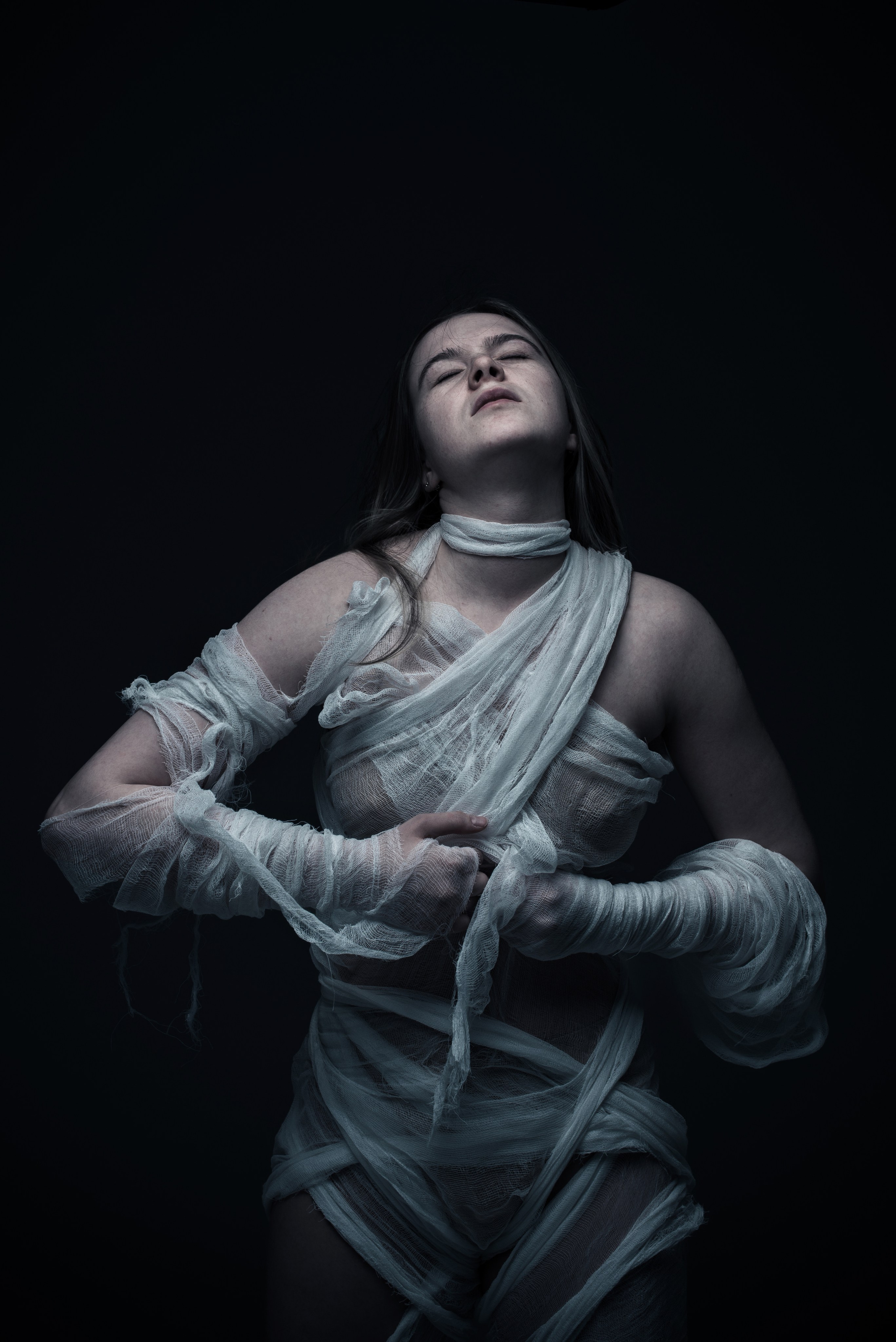 Соня мумия. Паша Страхов — фотограф