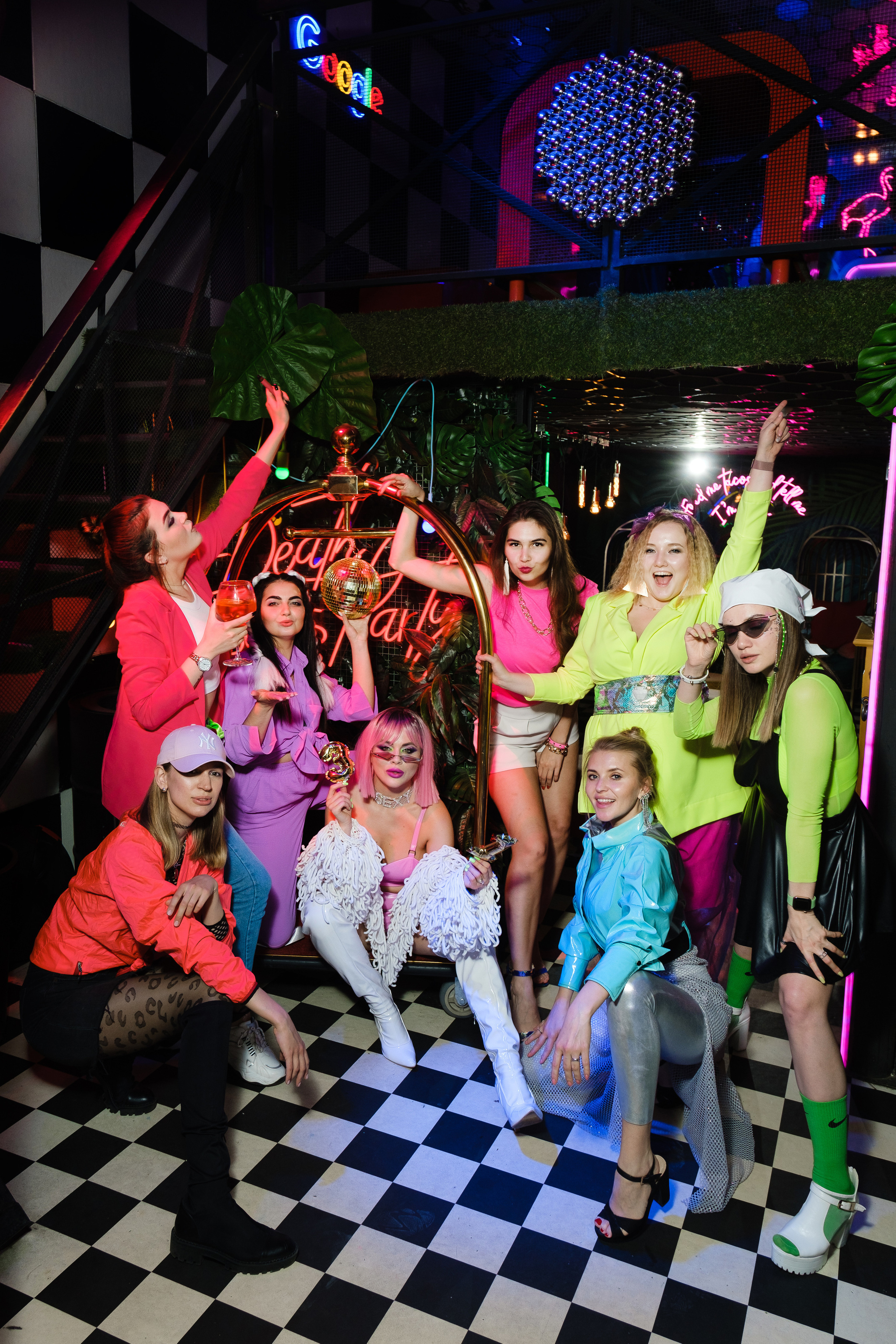 Неоновый День Рождения. Свадебные фотосессии в Москве. Фотограф Сергей Ржевский