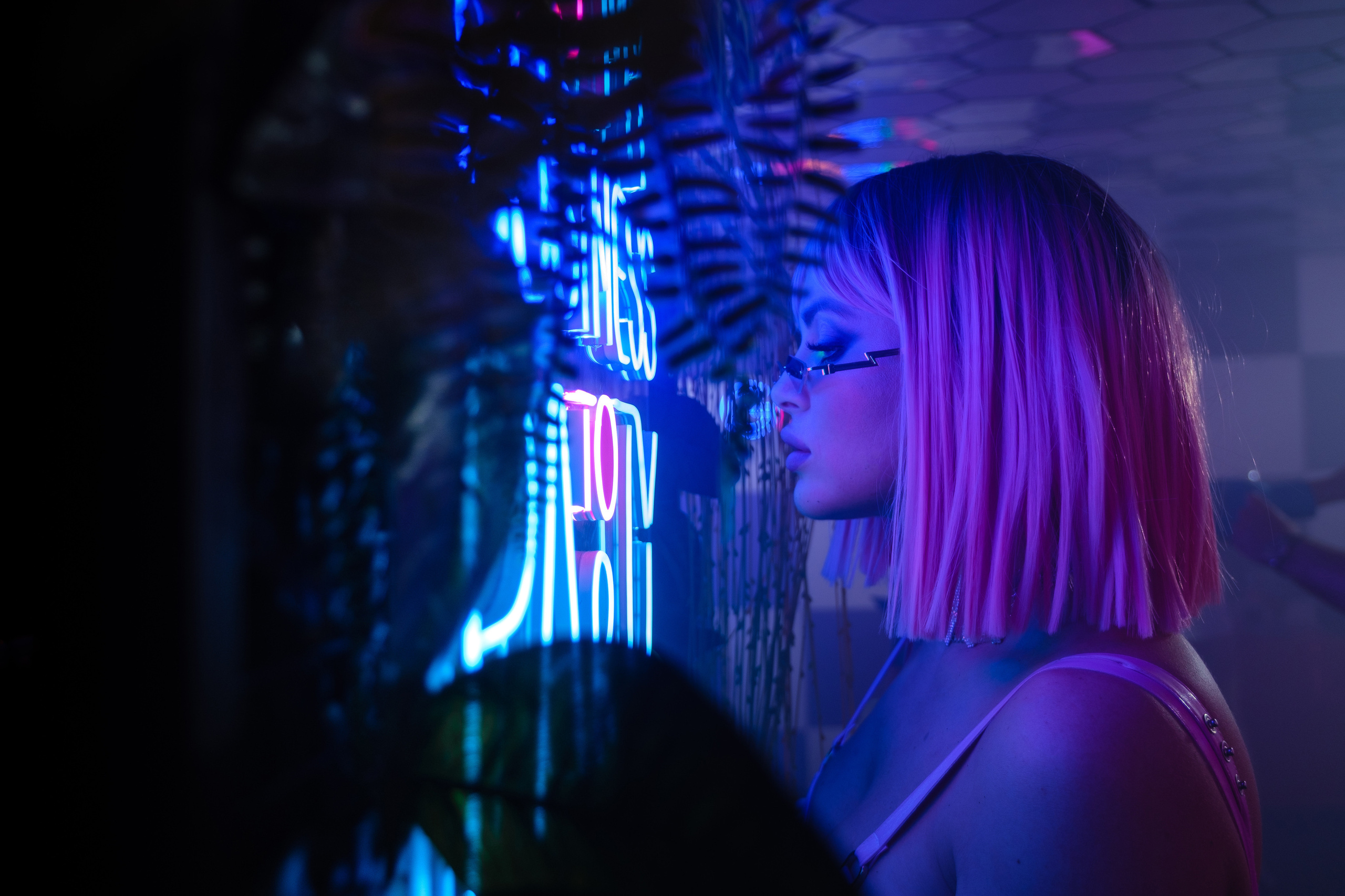 Неоновый День Рождения. Свадебные фотосессии в Москве. Фотограф Сергей Ржевский