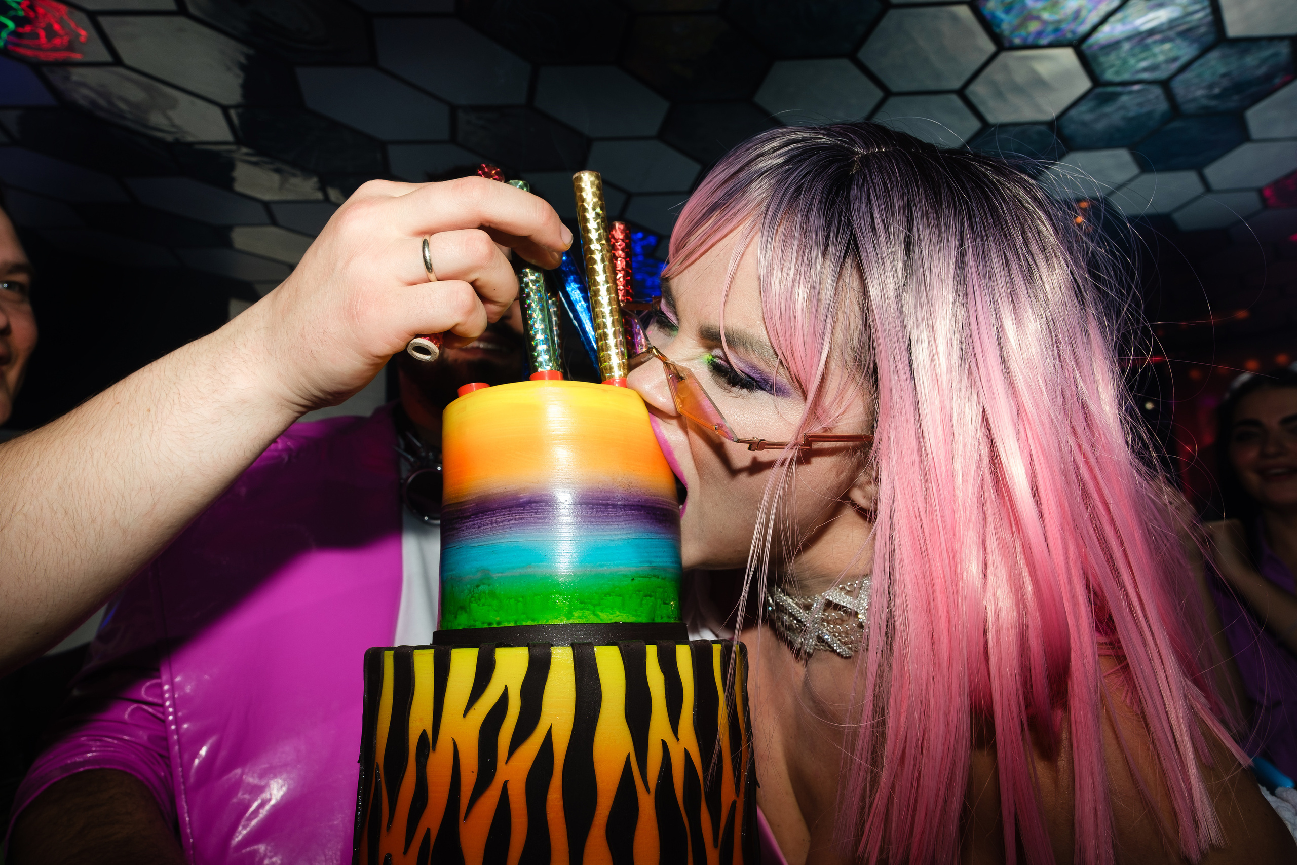 Неоновый День Рождения. Свадебные фотосессии в Москве. Фотограф Сергей Ржевский