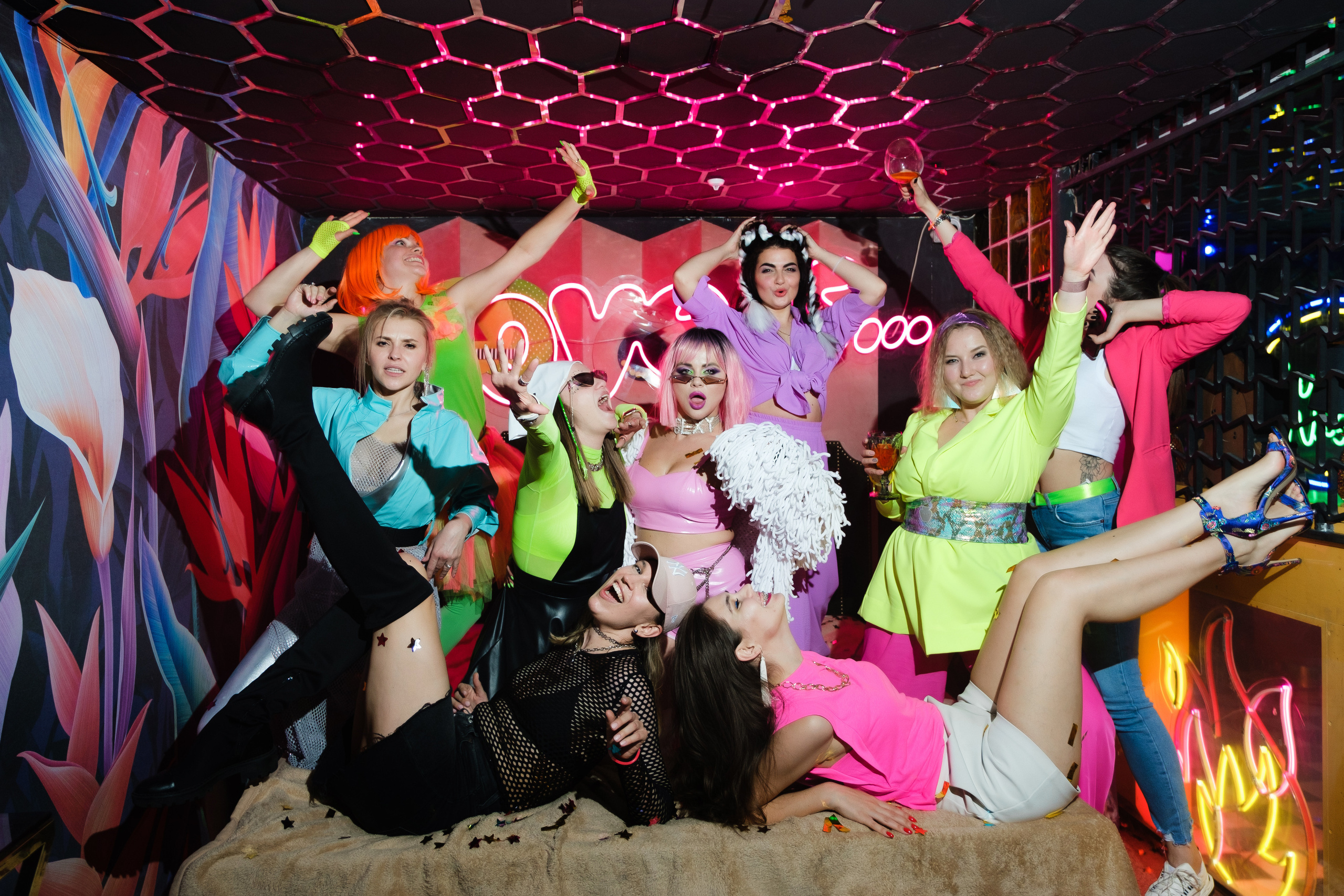 Неоновый День Рождения. Свадебные фотосессии в Москве. Фотограф Сергей Ржевский