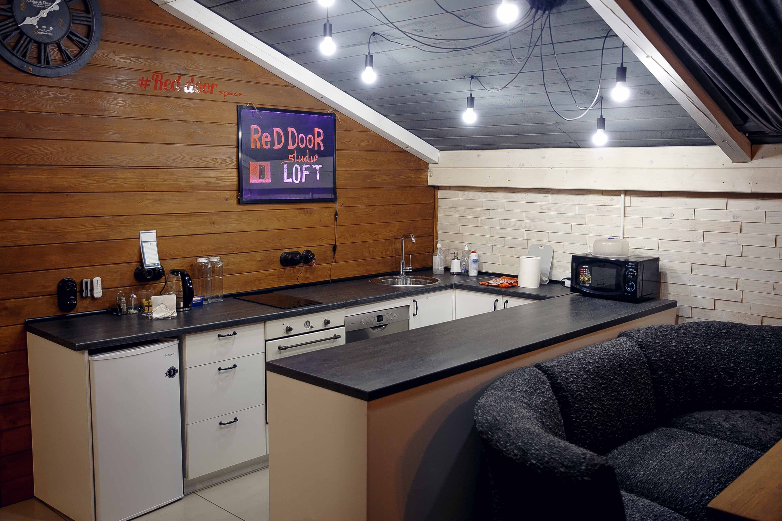 Студия «РЕД дор». Ваш репортажный фотограф Артемий Антонов