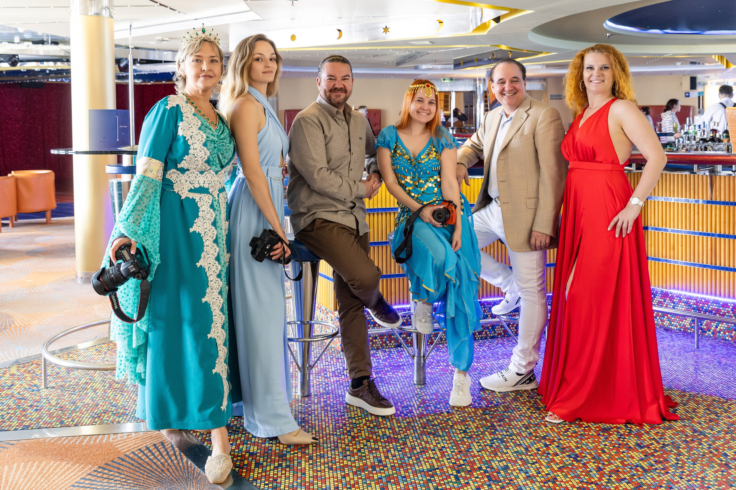 Фотографы. Фото департамент круизного лайнера Астория Гранде