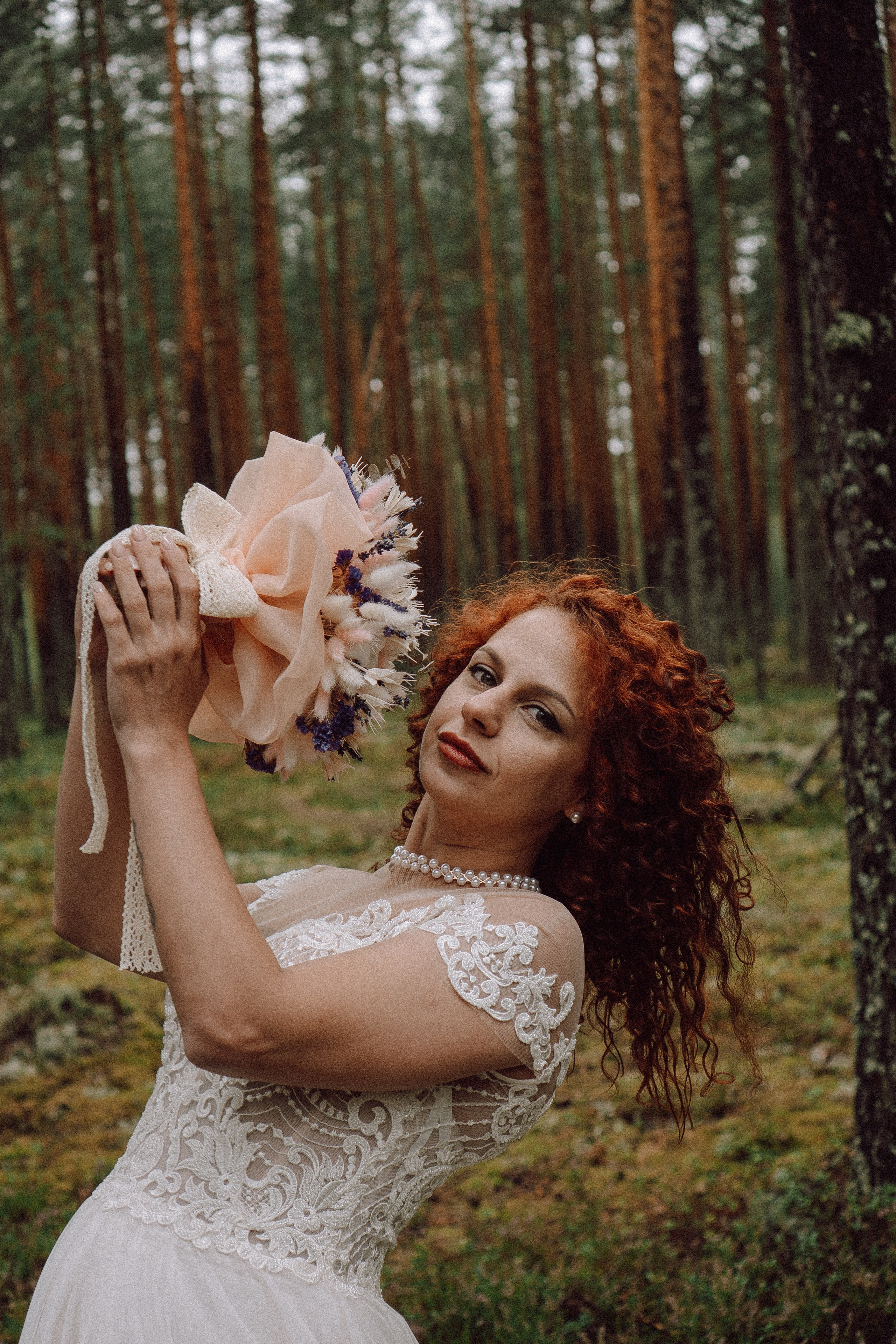 СВАДЕБНАЯ ФОТОСЕССИИЯ ПАРЫ В ГОРОДЕ ПРИОЗЕРСК В СОСНОВОМ ЛЕСУ И С ПИКАПОМ. Профессиональный фотограф, Санкт-Петербург — Виктория Богомолова