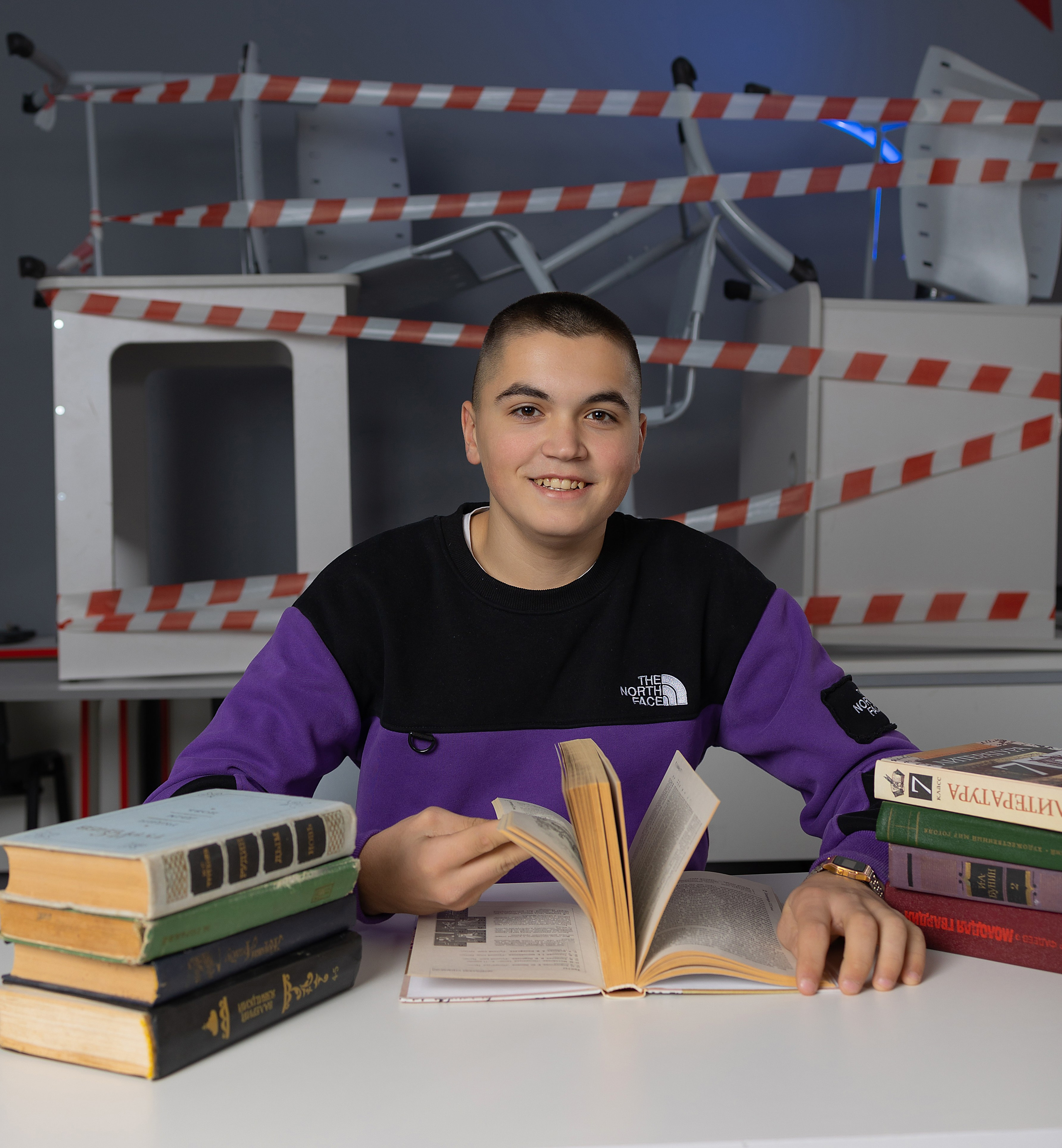 Выпускники 9 класса. LiveBook39 — студия выпускных альбомов Светланы Микишаниной в Калининграде