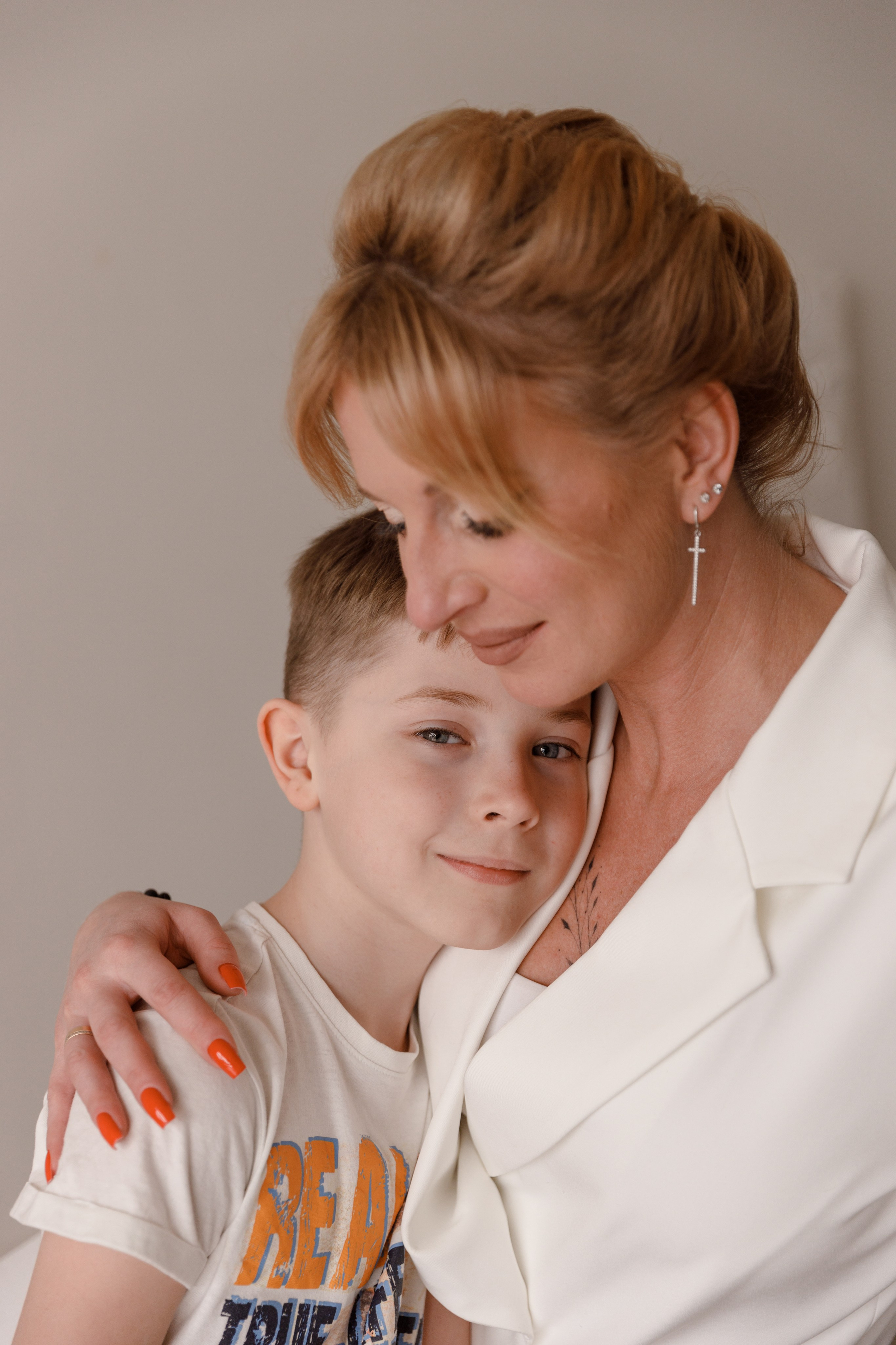 День свадьбы и 2 бульдожика. Авето фото. Выпускные альбомы Камчатка