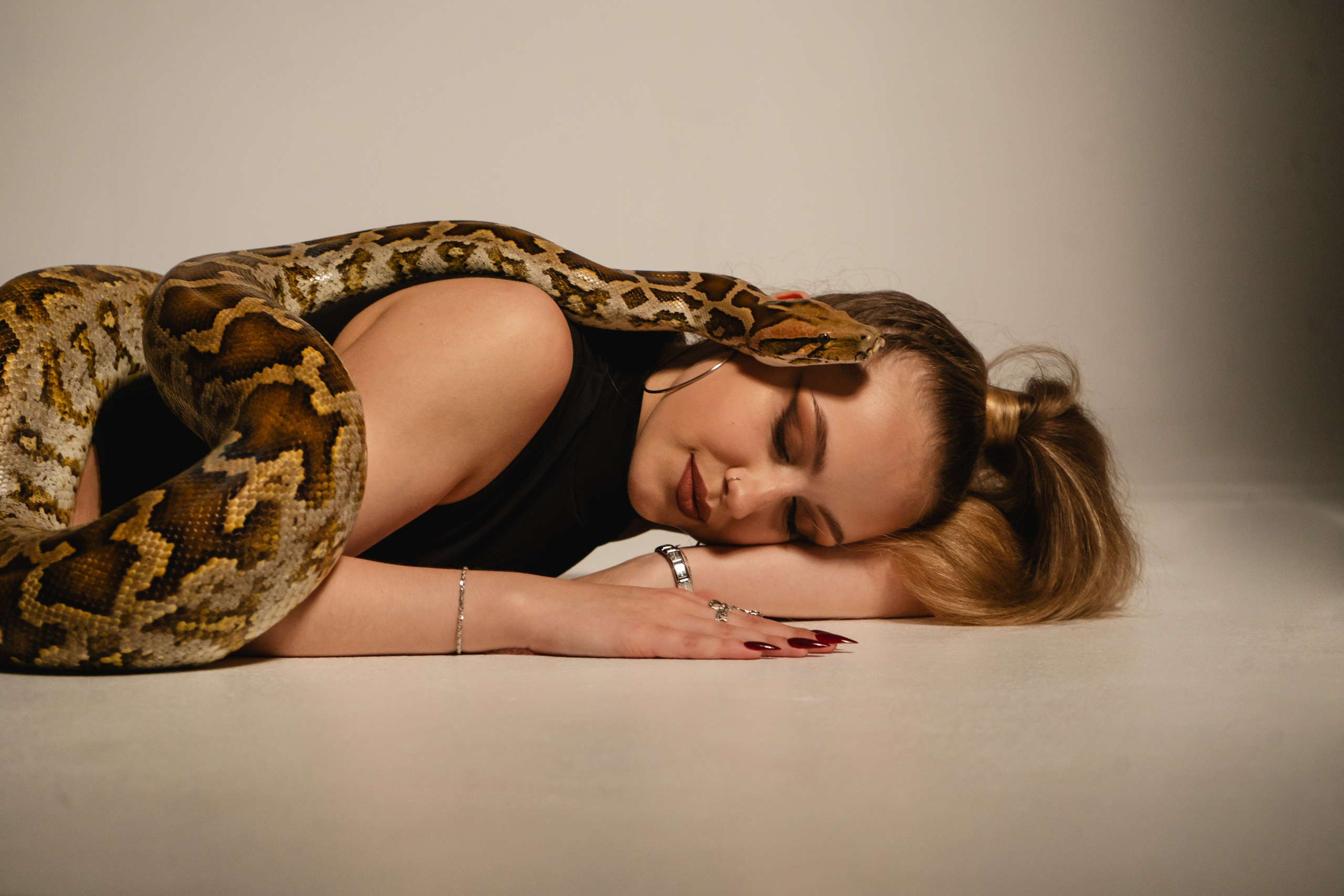 Индивидуальная съёмка. Фотограф в Санкт-Петербурге CHASOVPHOTO