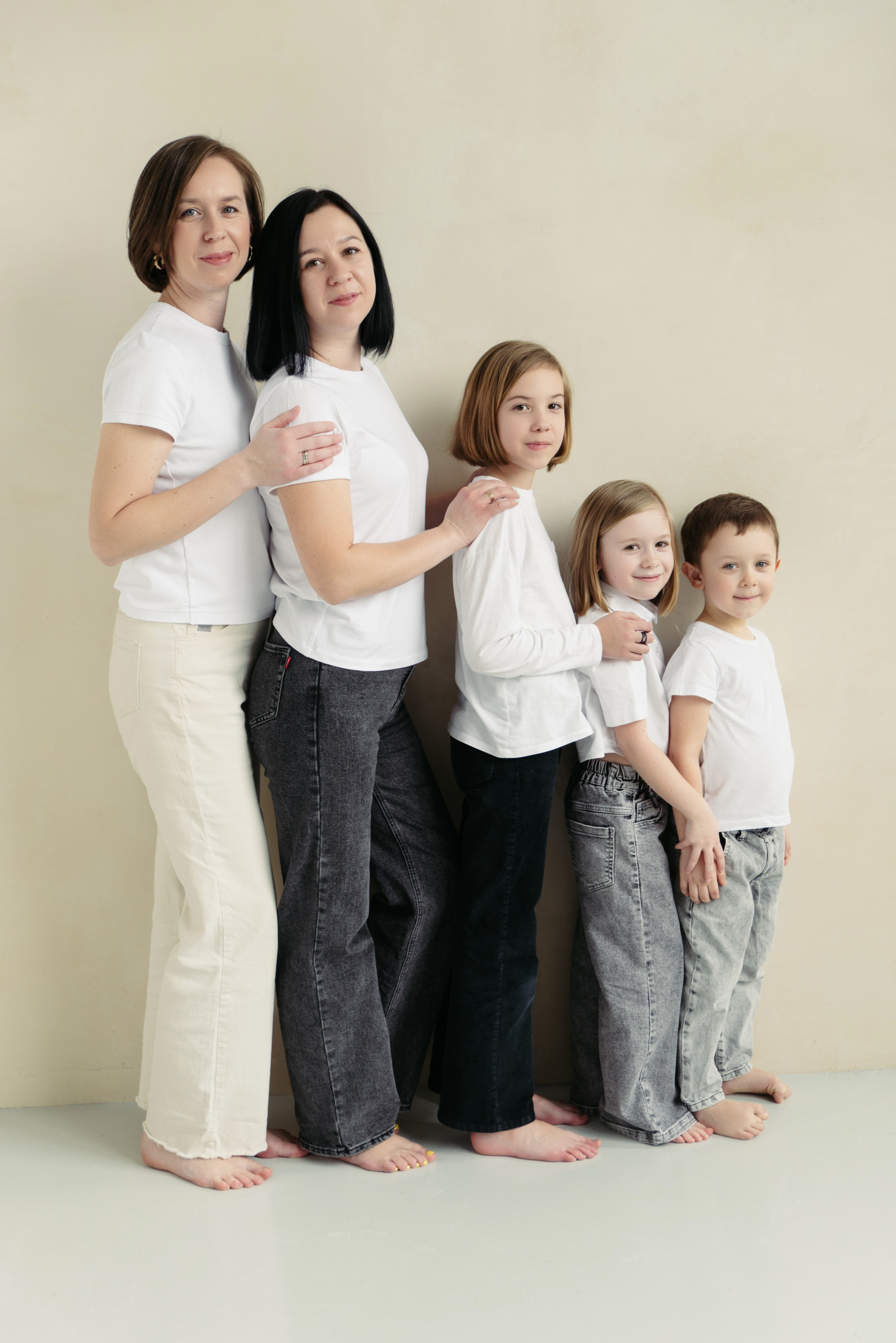 Семейная фотосессия в студии. Свадебный фотограф Регина Клименко Москва, Московская область