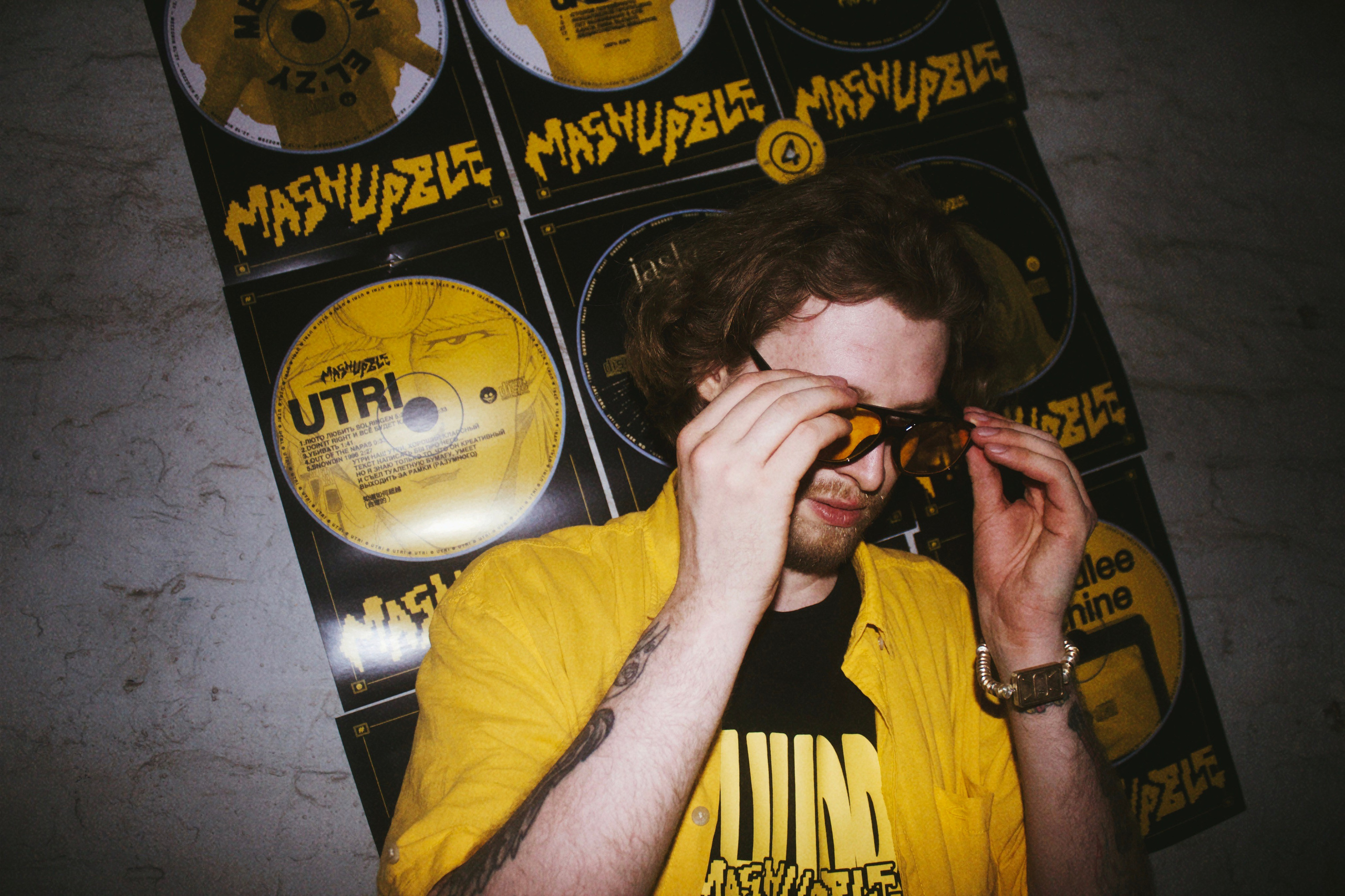 Съемка мерча MASHUPBLE. Концертный и портретный фотограф в Москве Соня Спросонья