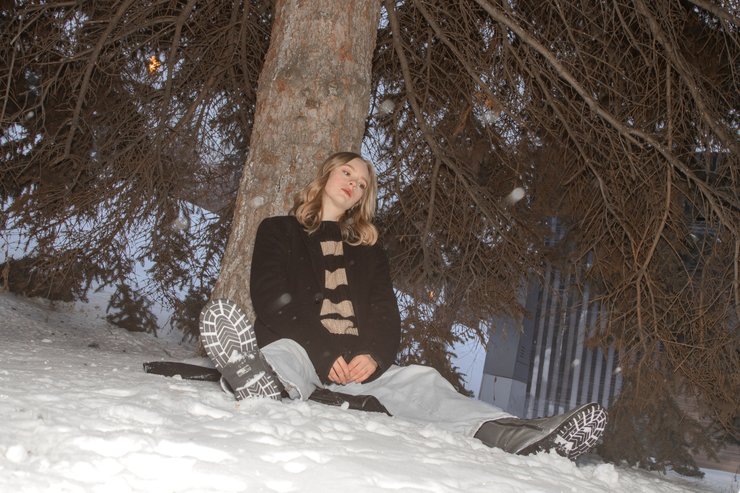 ЖЕНСКИЙ ПОРТРЕТ. K0T0F3Y