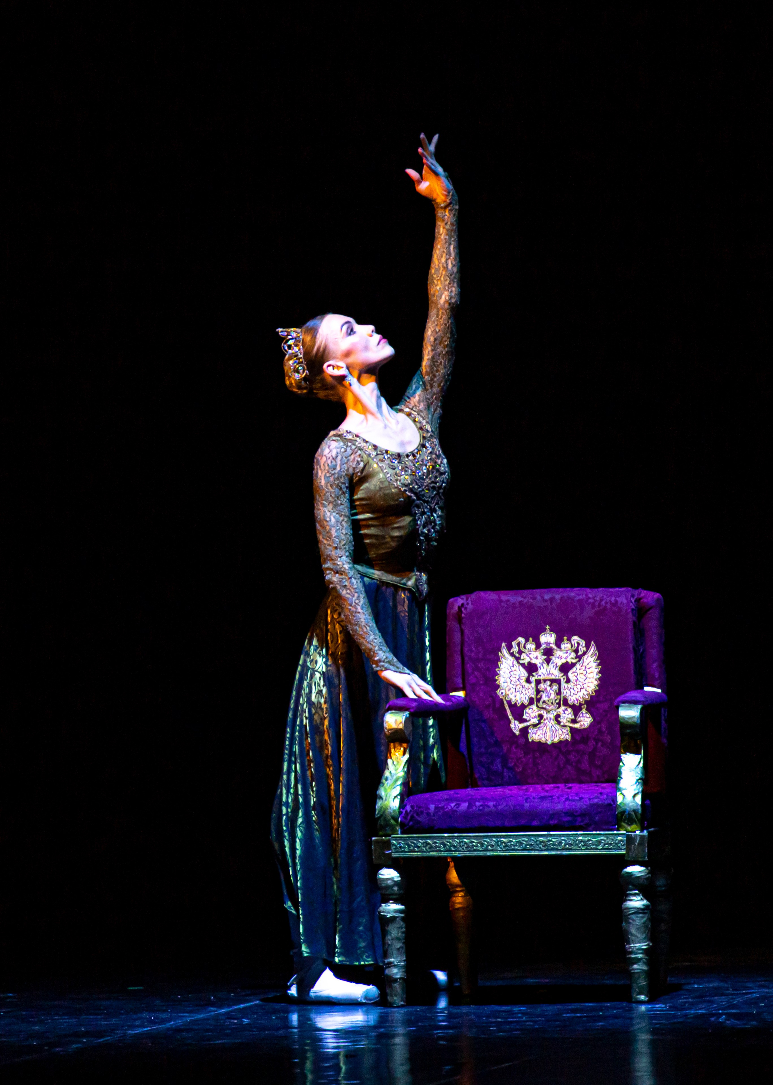 Русский Гамлет спектакль премьера Марийского театра оперы и балета в Зимнем театре г. Сочи. Фотограф в Сочи Юрий Шептаев