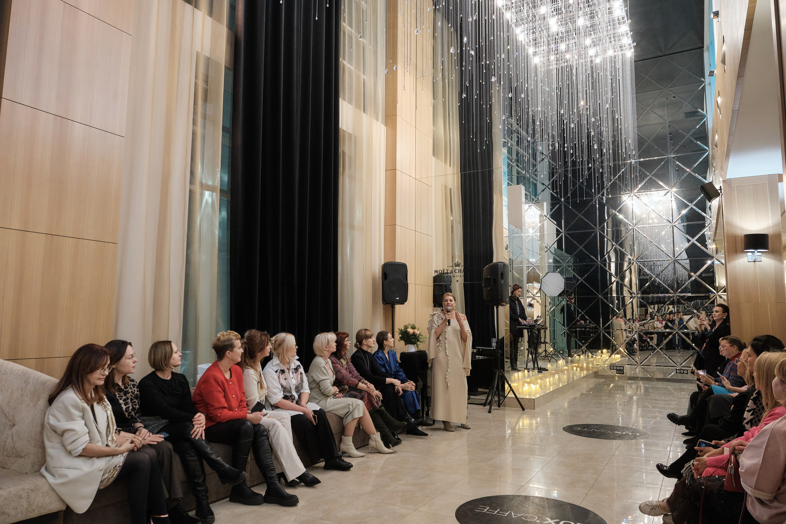 Показ коллекции (Мария Варламова). Свадебный фотограф в Екатеринбурге Соседков Евгений