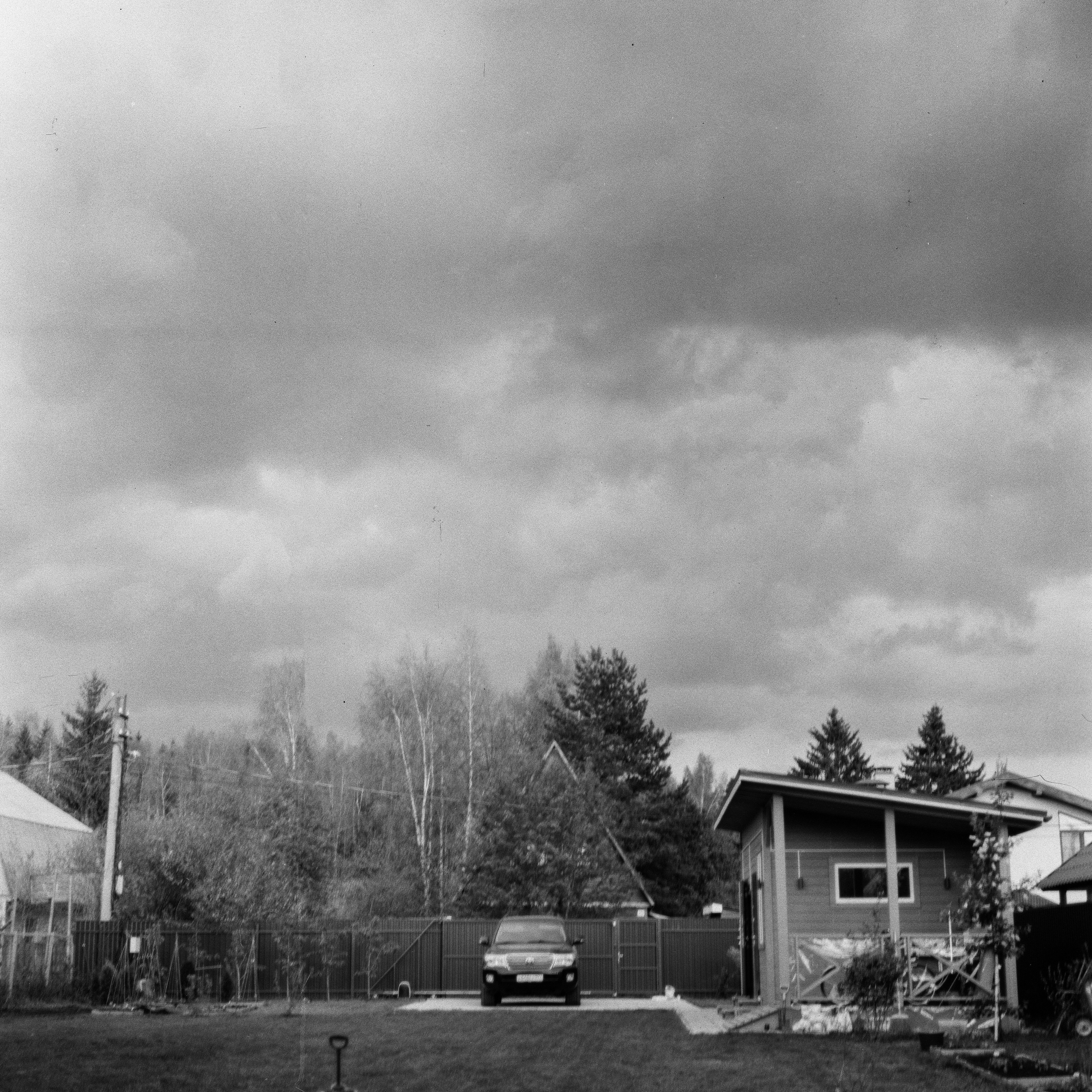 Zanza Bronica S2A — Nikkor-P 75 mm f2.8 | Shanghai P3 100 | Давыдовское 17 мая 2025 года