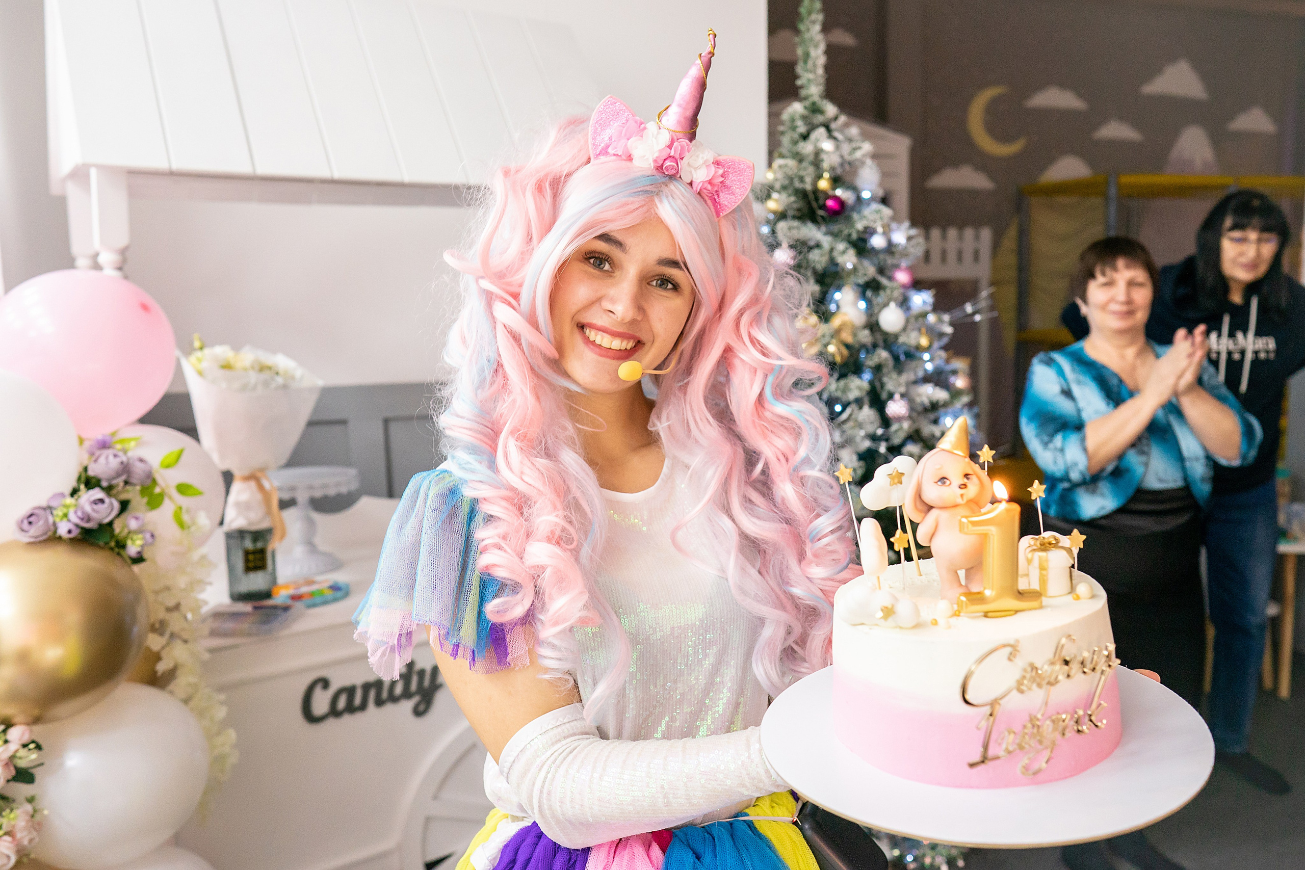 Годик Софии. Фотограф на Крещение и Венчание в Красноярске Рамазанова Юлия