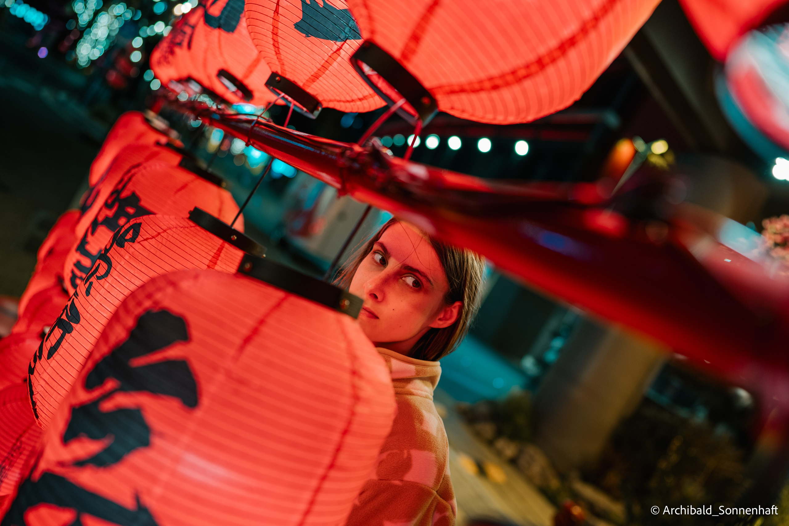 Chinese Lanterns Day. Photographer in Guangzhou, China. Archibald Sonnenhaft