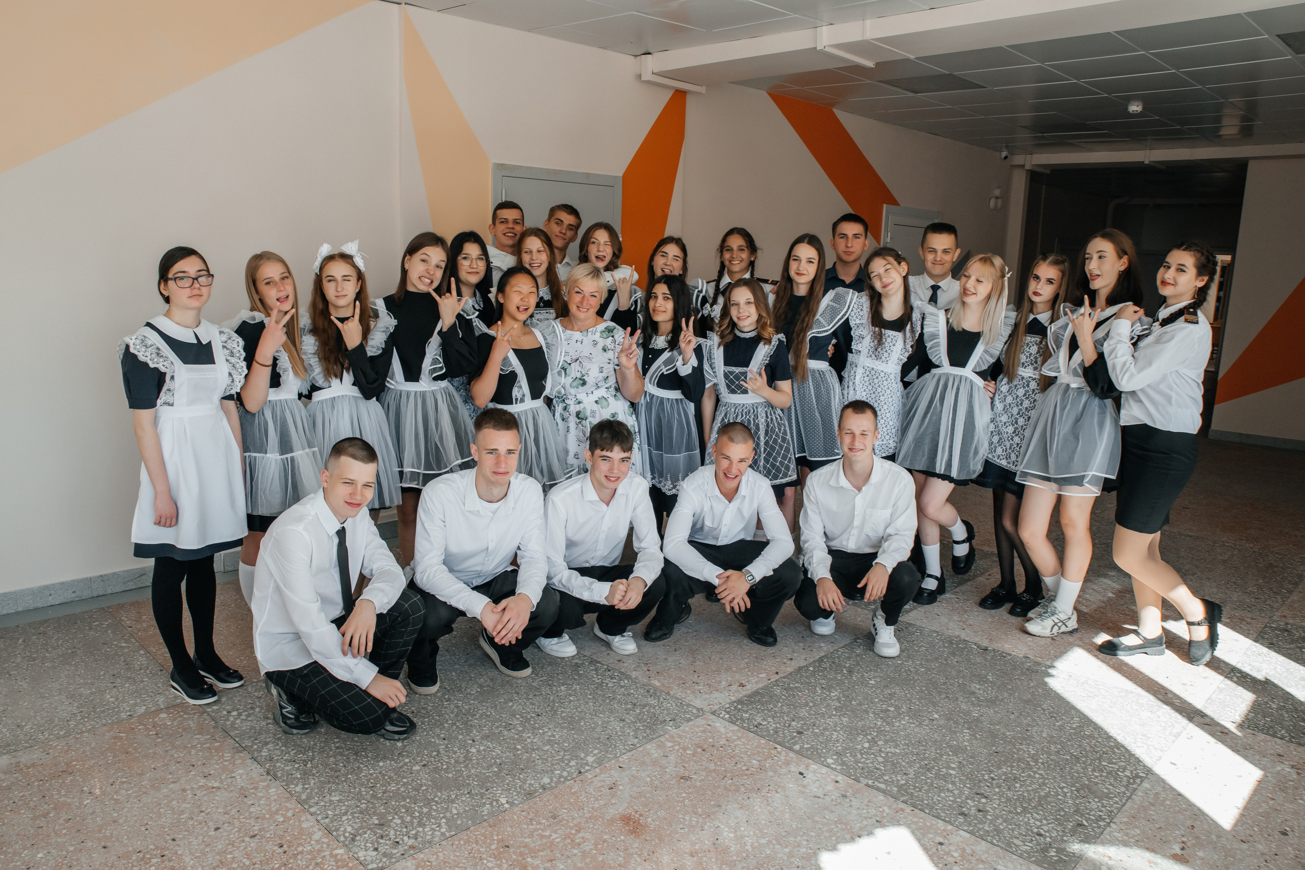 Школа № 18 — 2025. Фотограф Ярмишко Дарья. Выпускные фотокниги