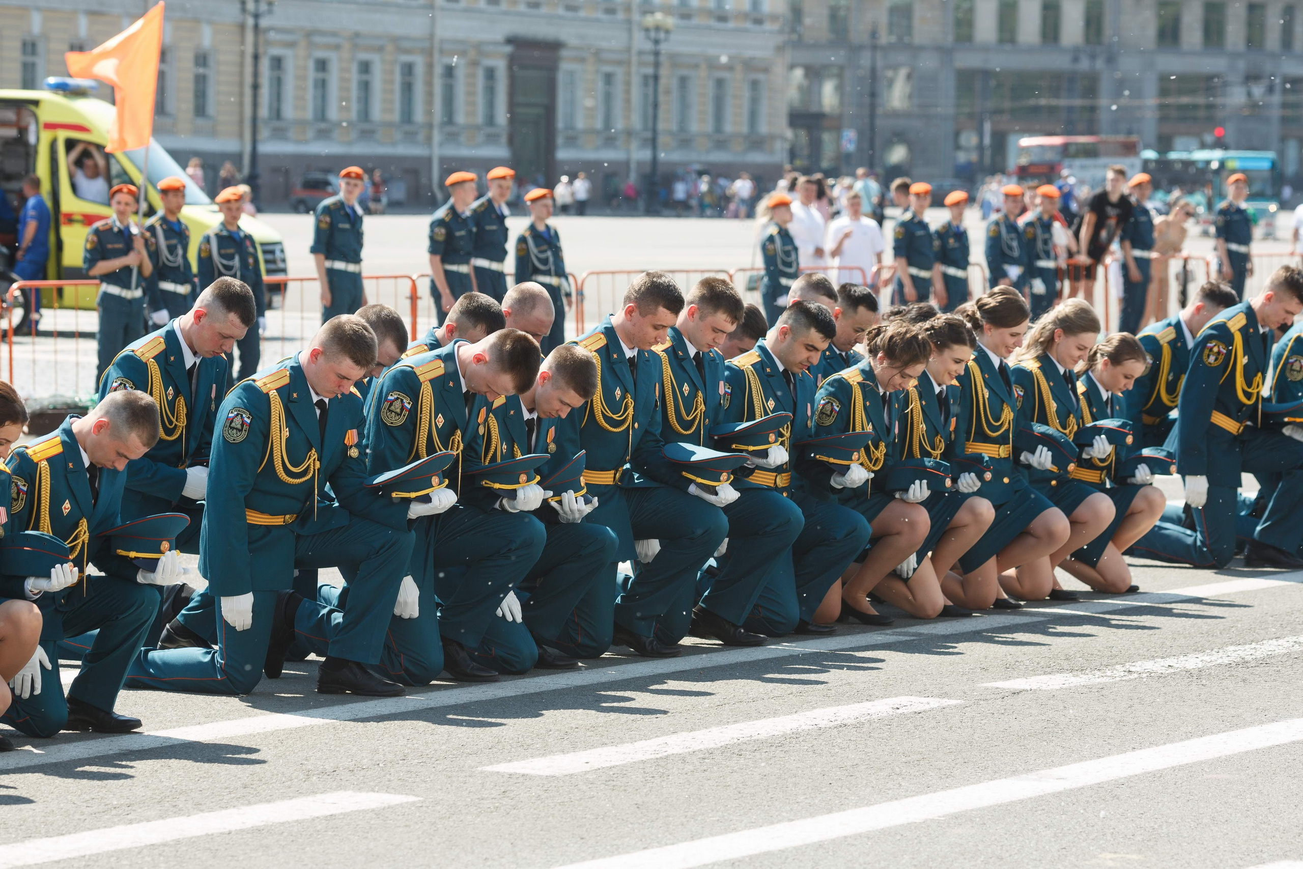 Выпуск офицеров СПб УГПС МЧС России. Свадебный фотограф Игорь Брундасов 8PHOTO на свадьбу венчание загс СПб