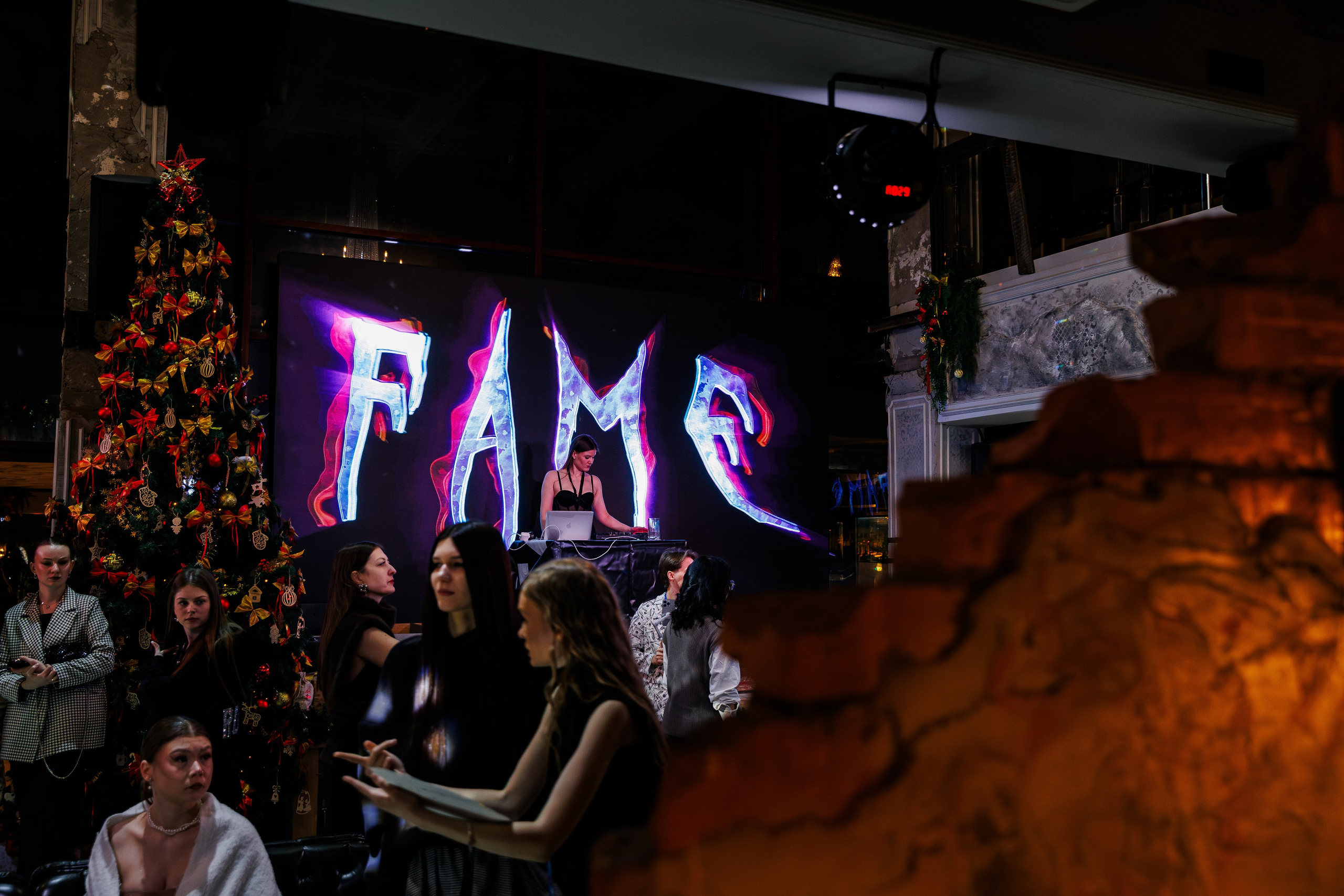 FAME. ILIAS BLACK — Фотограф свадеб и мероприятий в Минске и Беларуси