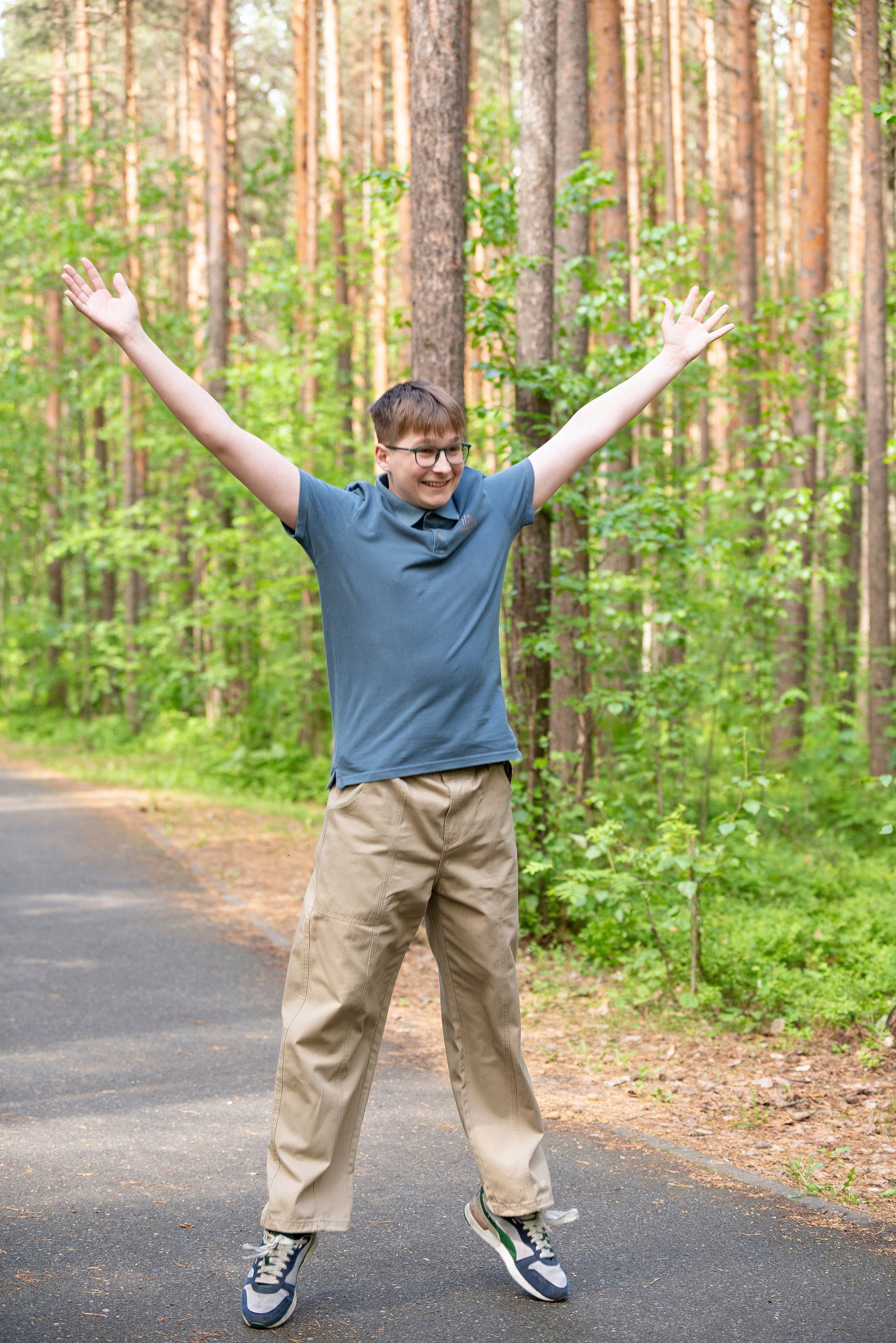 Семейная прогулка в парке Кедровый Лог. Детский и семейный фотограф в Сургуте и Нефтеюганске Анна Старцева