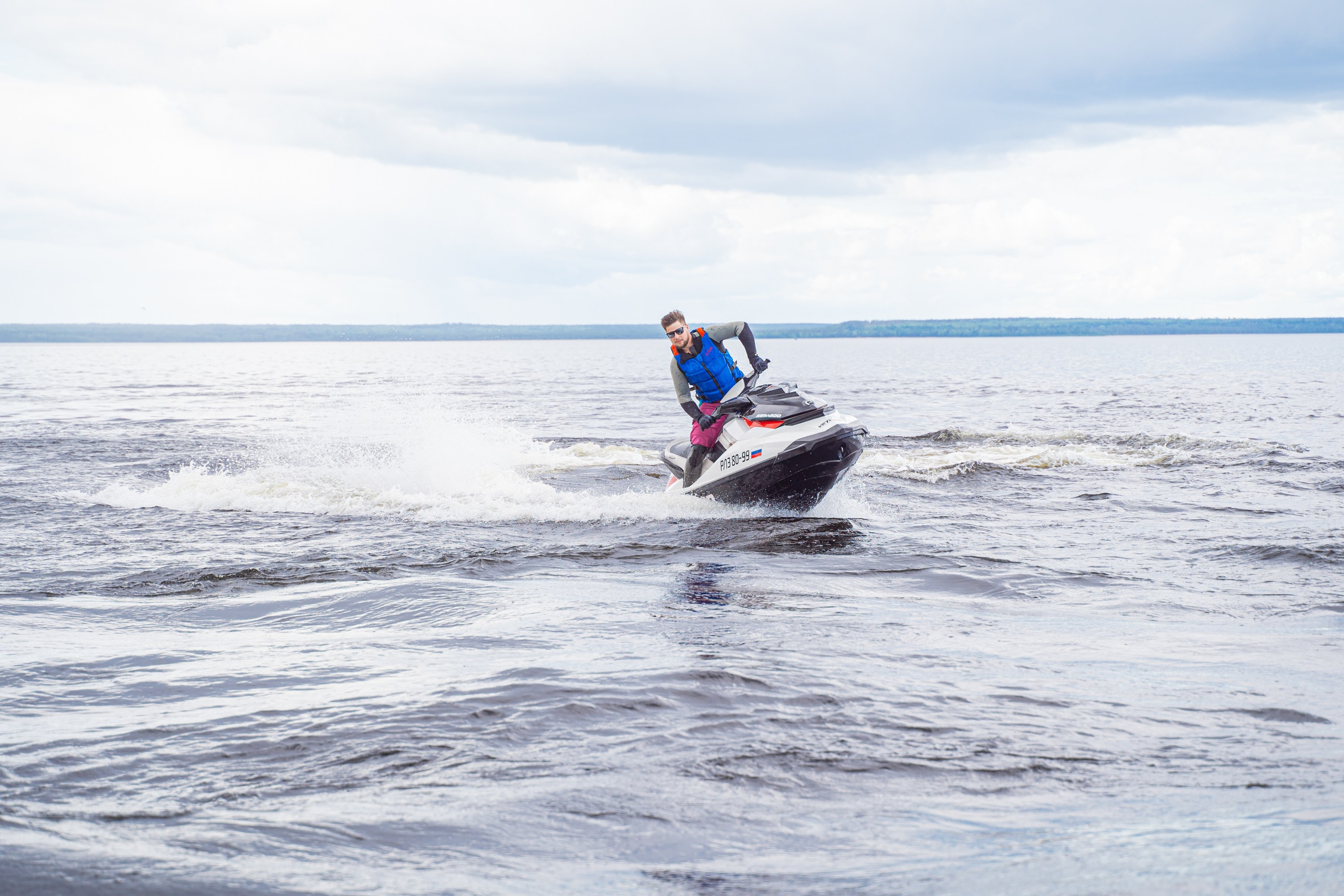 Гидровыезд в Коневский мужской монастырь. Свадебный, семейный, портретный, репортажный фотограф в Санкт-Петербурге