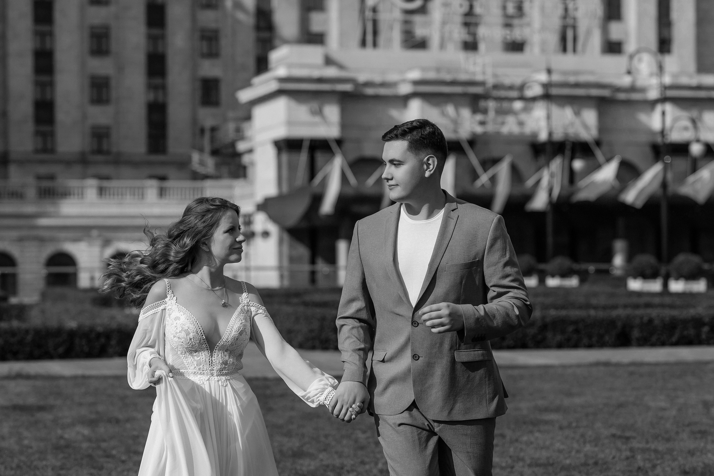 Локации для свадебной прогулки в Москве. Свадебный фотограф в Москве Дарья Олендарёва