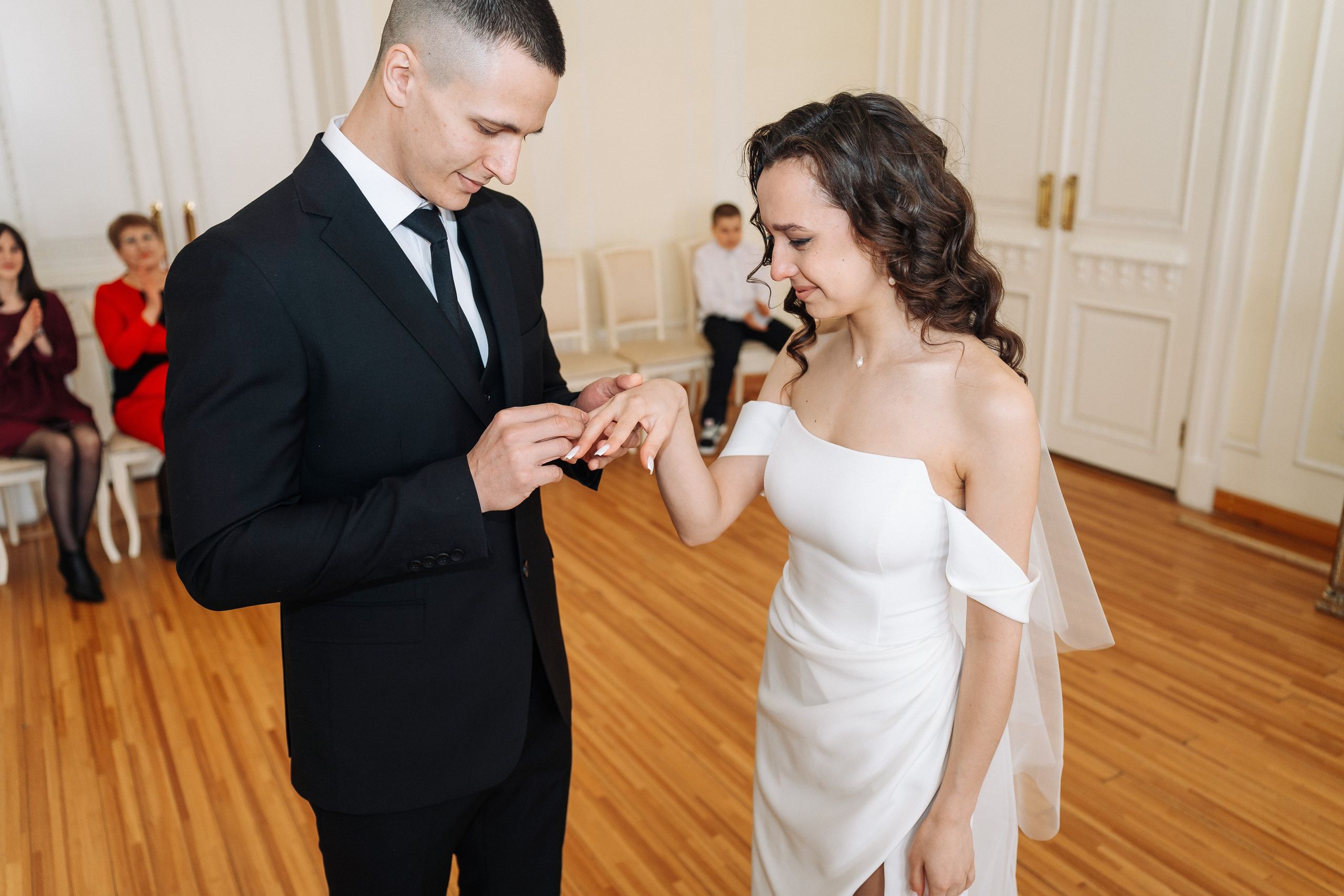 Илья и Ксения. Фотограф и видеограф Олег Игнатов | Свадьбы, Love Story, реклама и корпоративы — Красноярск