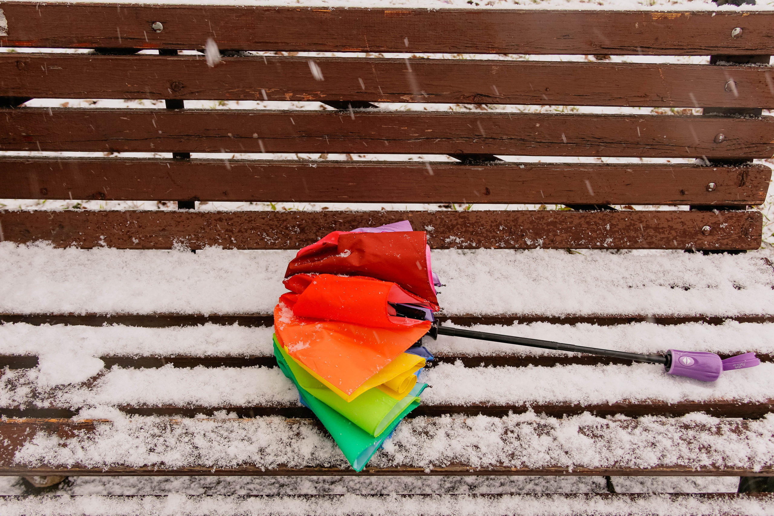 Маша с зонтиком. Фотограф Пермь. Фотосессия в фотостудии Перми и на свежем воздухе