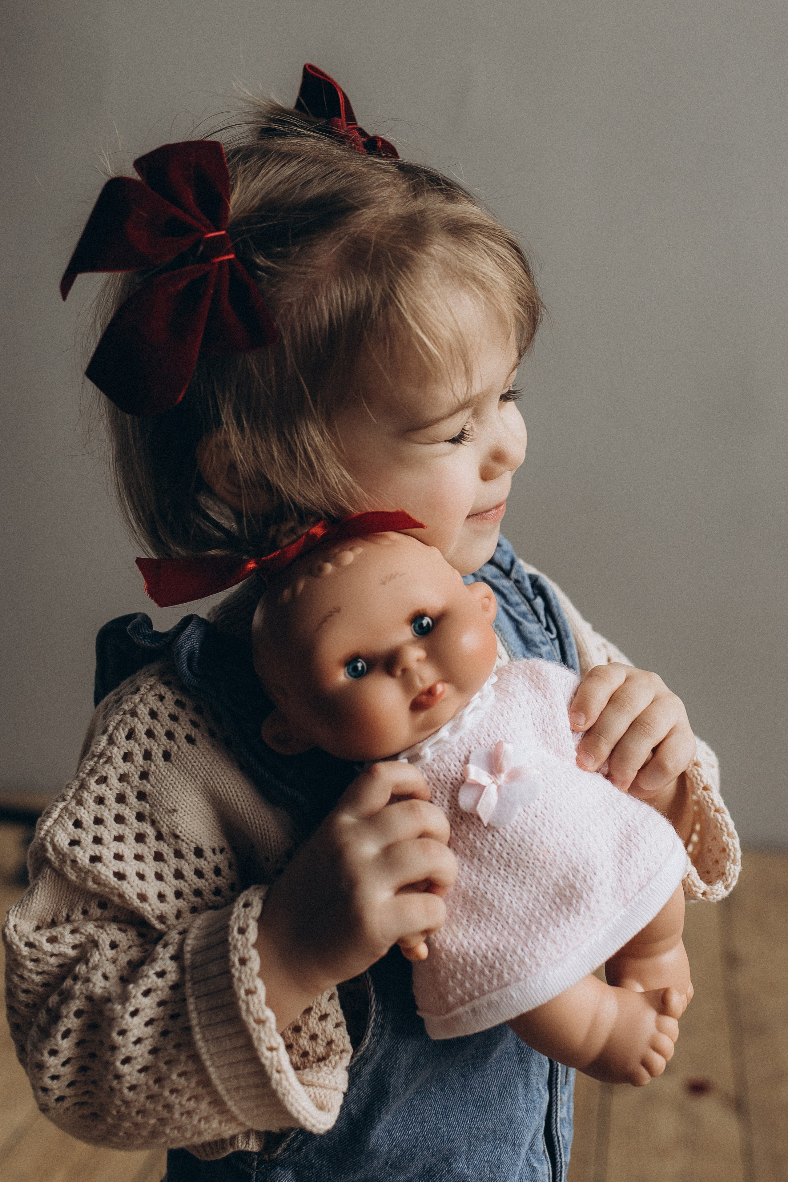 Евгения, Светлана, Лиза, Даша и Софа. Главная