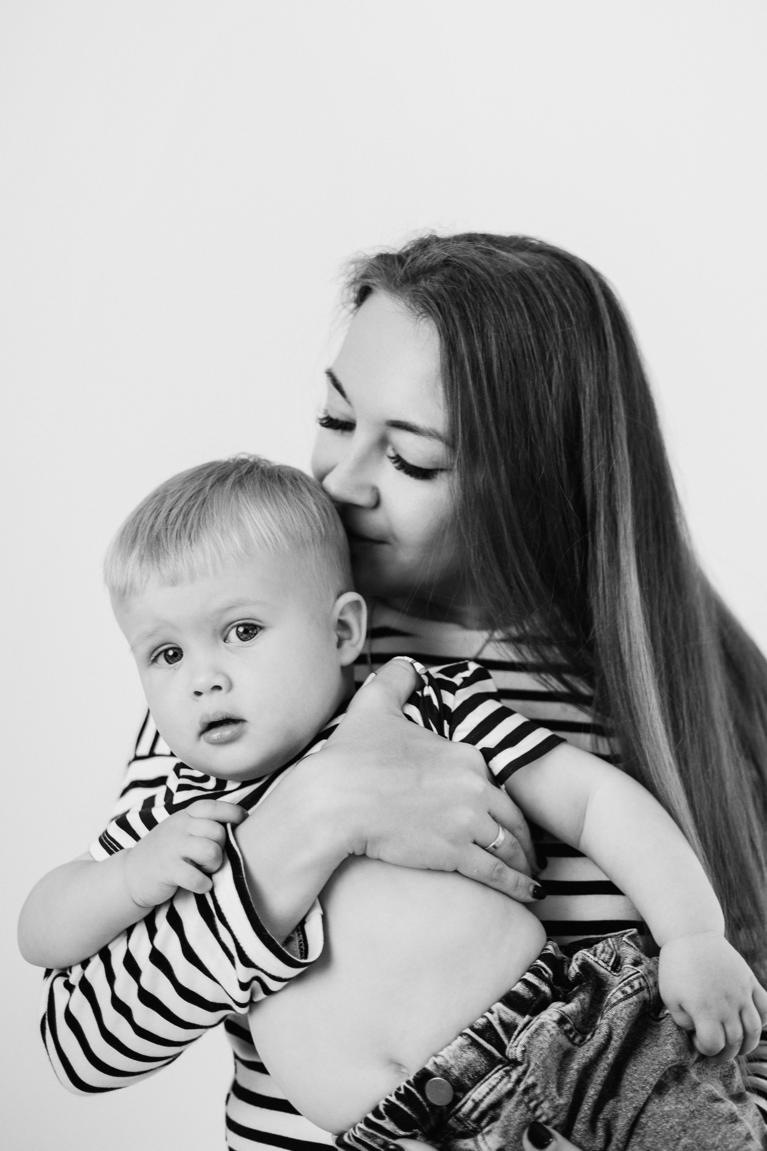 Людмила с Сонечкой и Ваней в студии. Семейный фотограф в Москве Марина Петра