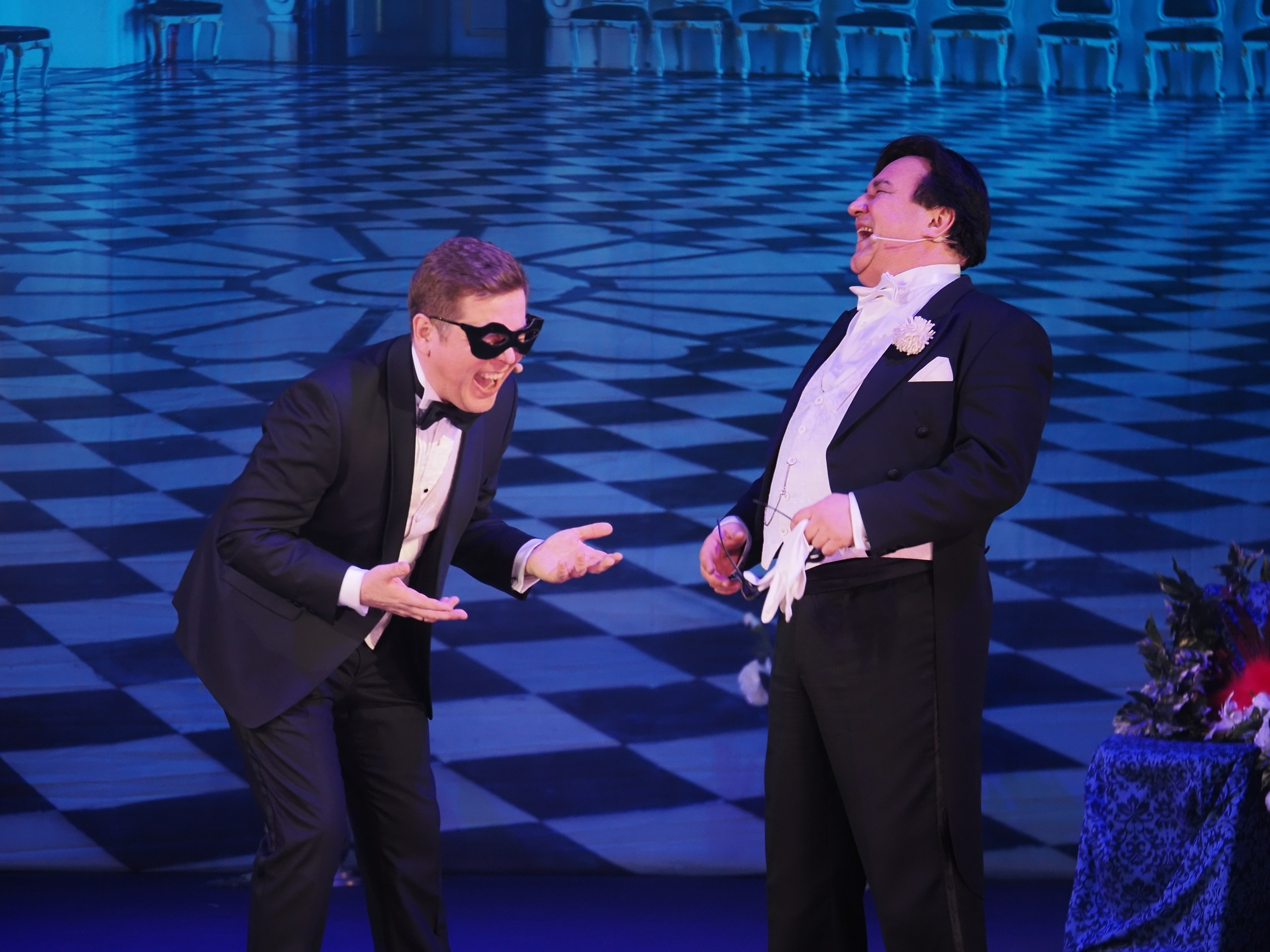 «БУФФ-ПАРАДИЗ» Летучая мышь (в Нск). Портретный и спортивный фотограф в Новосибирске и Твери Кононов Алексей