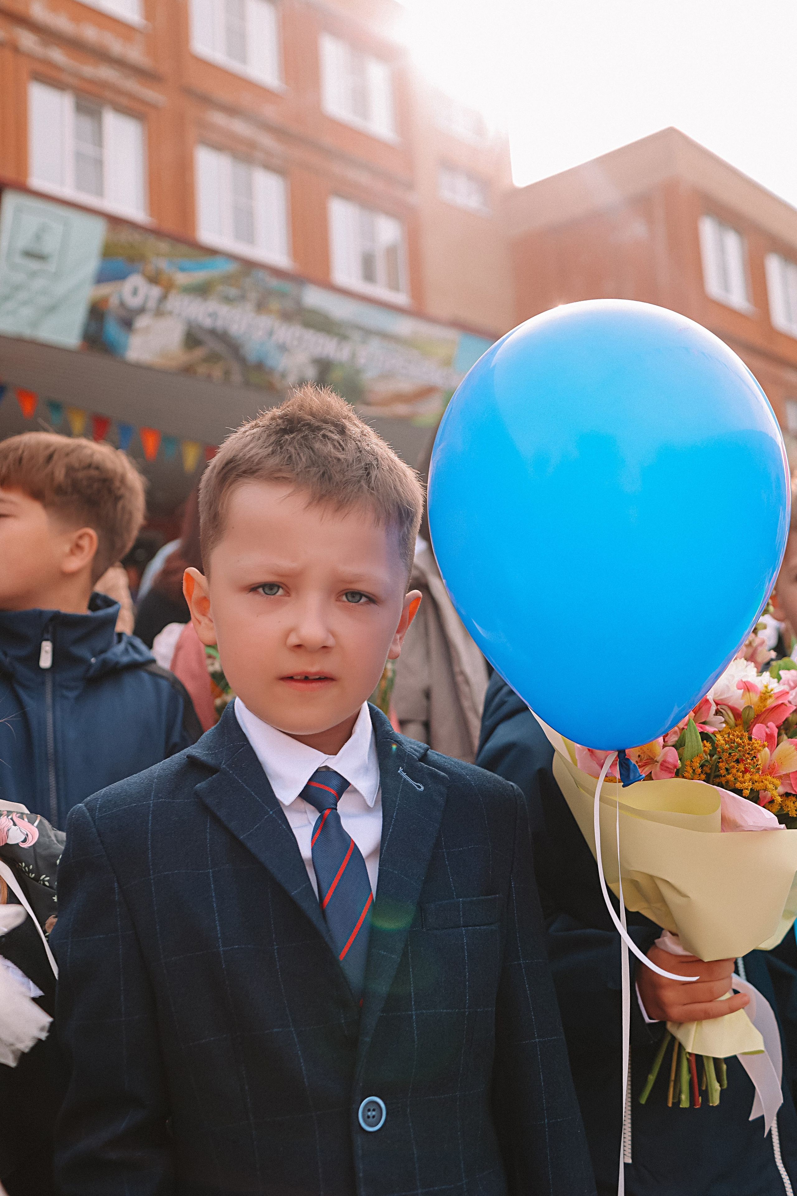 1 сентября линейка+кл час+портреты. Семейный фотограф Тюмень, фотограф на роды Салмина Мария