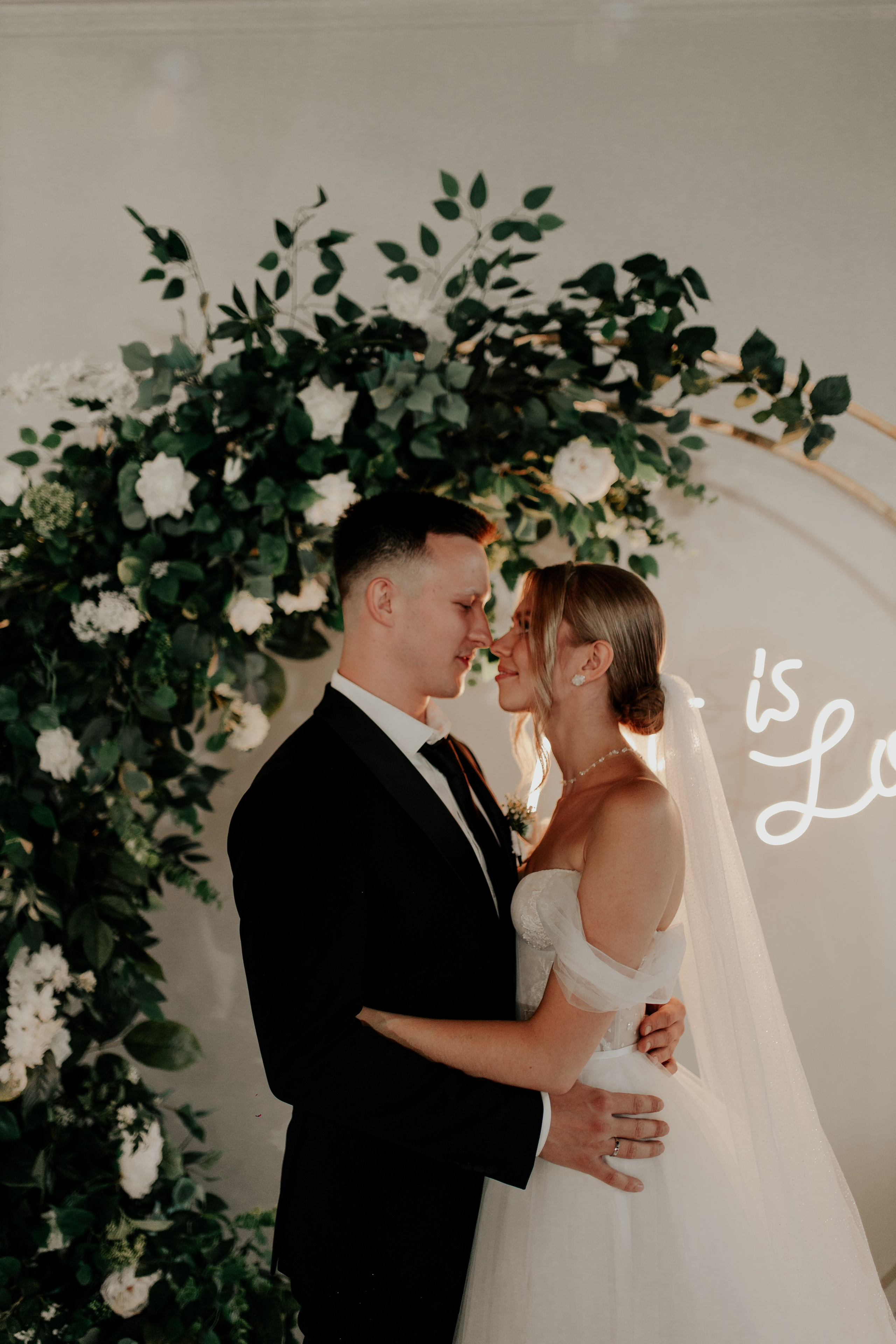 Свадебный банкет в Санкт-Петербурге — Трогательная фотосессия с родными и лавстори. Фотограф в Санкт-Петербурге Лиза Семченкова