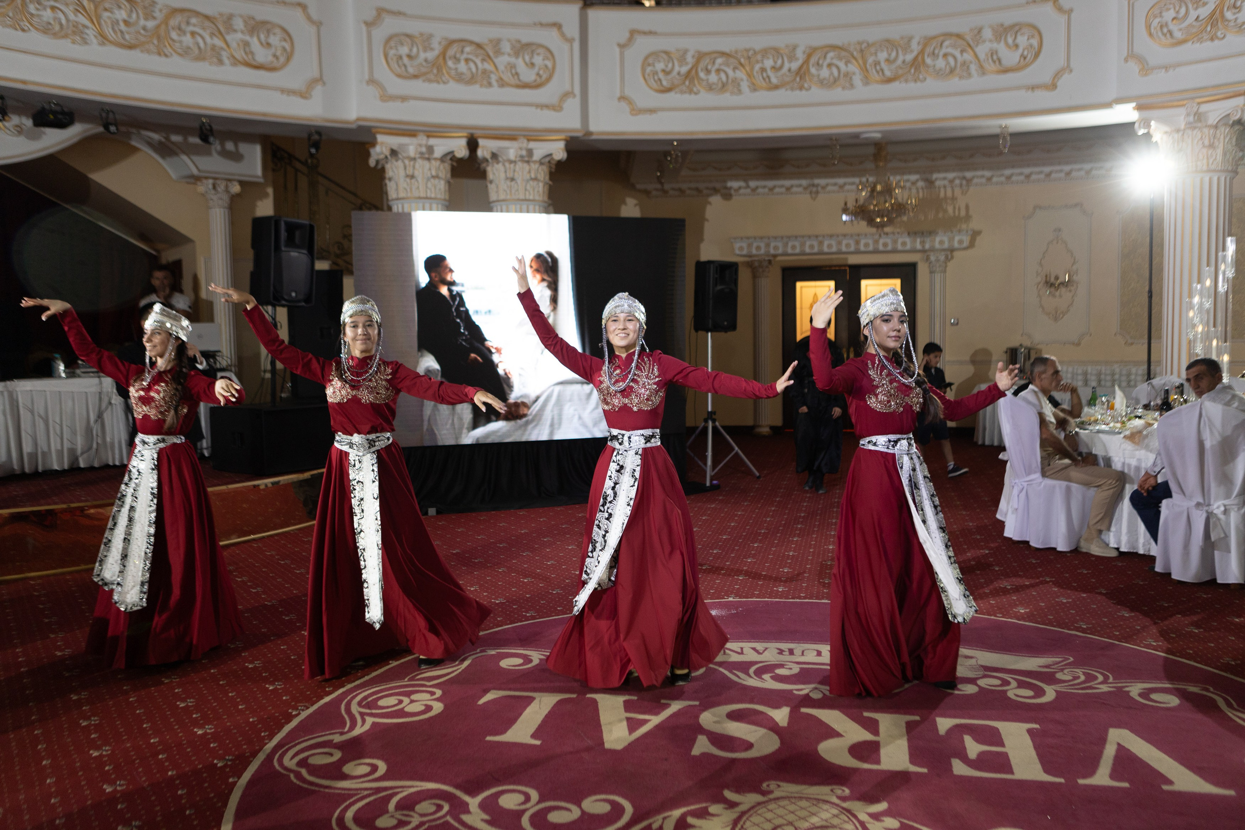 Свадебный фотограф Уфа — Руслан ГабдлисламовЖивые эмоции, красивые кадры, воспоминания на всю жизнь.Работаю по всей Республике Башкортоста. Свадебный фотограф Уфа Руслан Габдлисламов