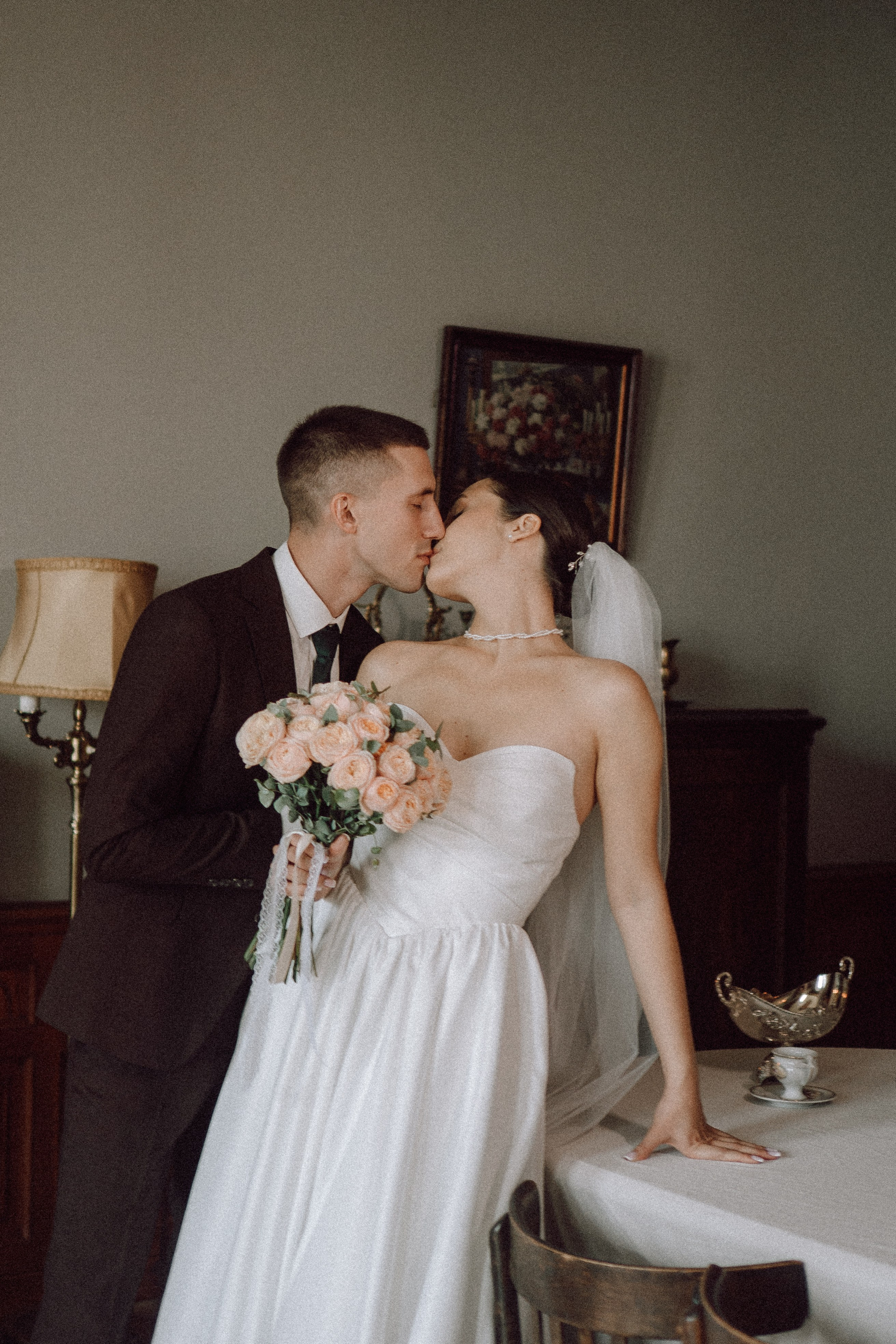 СВАДЕБНАЯ ПРОГУЛКА В САНТК-ПЕТЕРБУРГЕ (ИСАКИЕВСКИЙ СОБОР, ЗИМНЯЯ КАНАВКА, ЭРМИТАЖ И БОЛЬШАЯ МОРСКАЯ УЛИЦА). Профессиональный фотограф, Санкт-Петербург — Виктория Богомолова