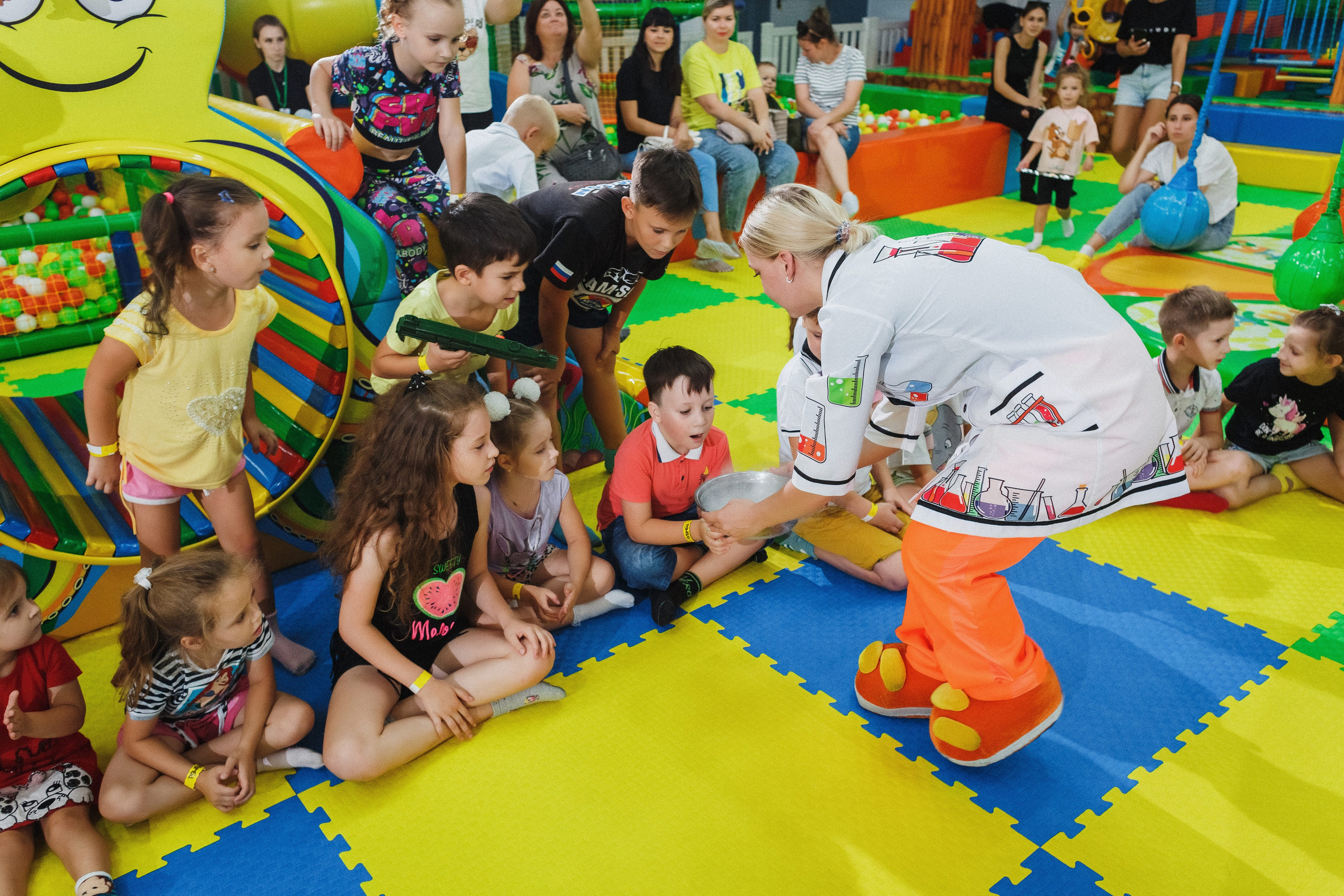 Волшебные моменты: детский праздник в игровой Клумба, Таганрог. Свадебный и семейный фотограф в Таганроге Бакарюк Антон