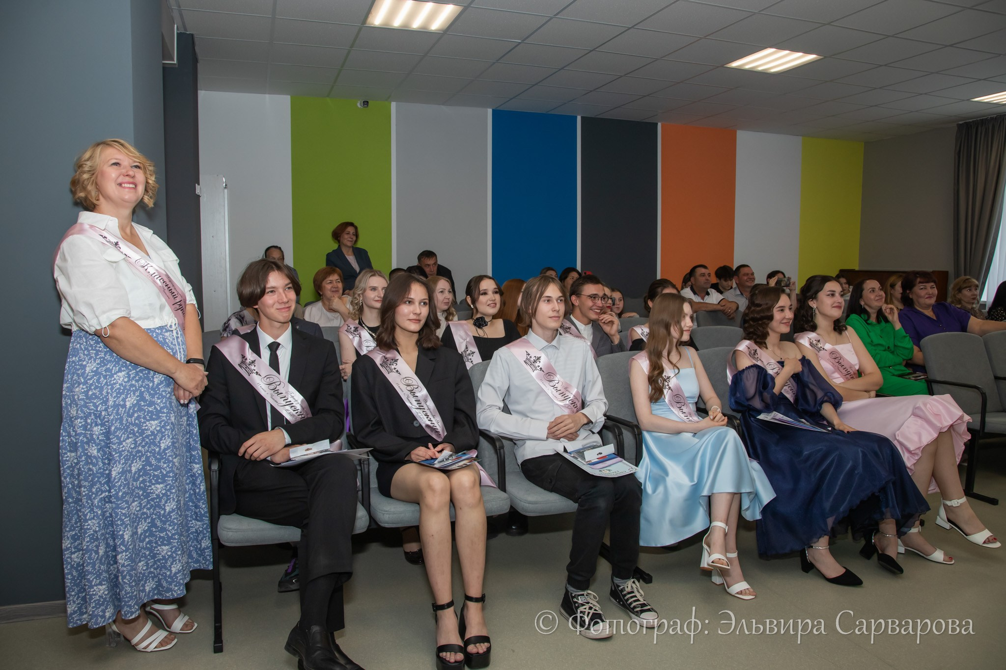 Вручение аттестатов 11 класс. Репортажный Фотограф