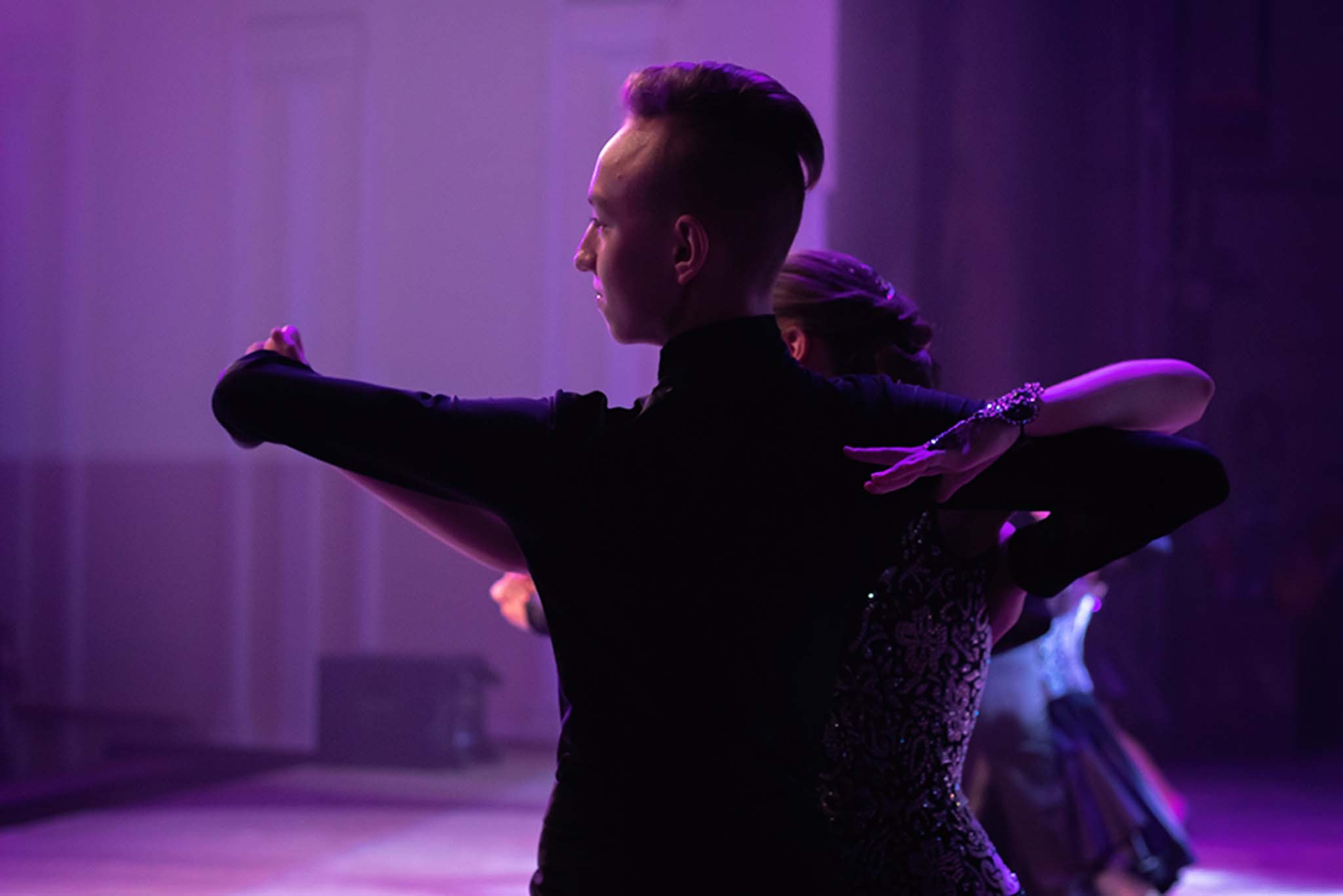 Выступление Анжелы и Руслана. Репортажный Фотограф