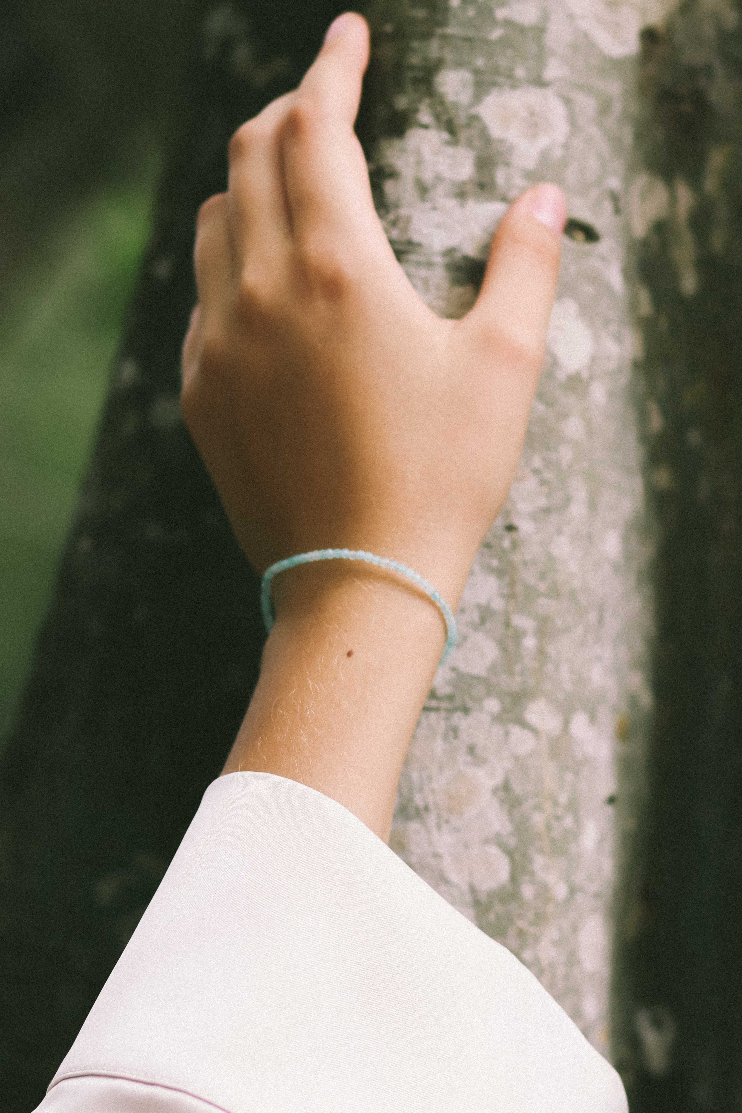 Коллекция украшения из натуральных камней. Фотограф на Шри-Ланке