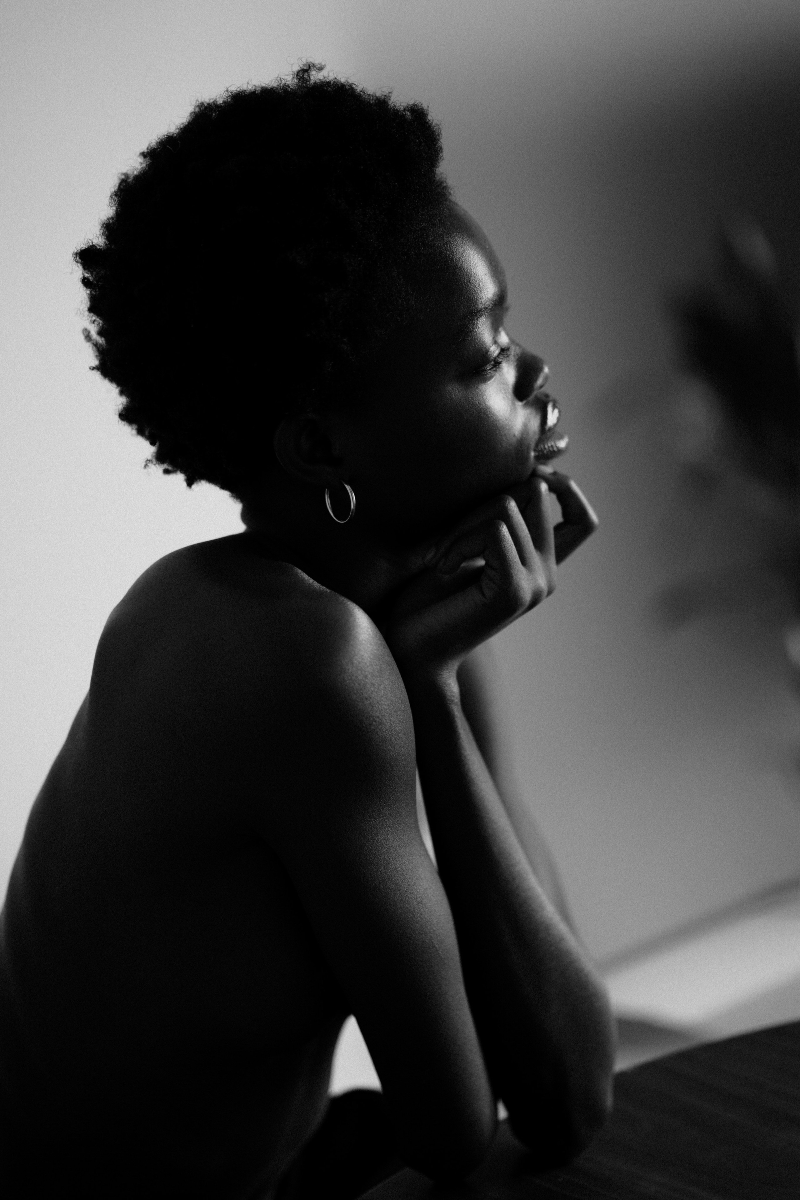 Обнажение. I am Diana, a portrait photographer. I take pictures around the world